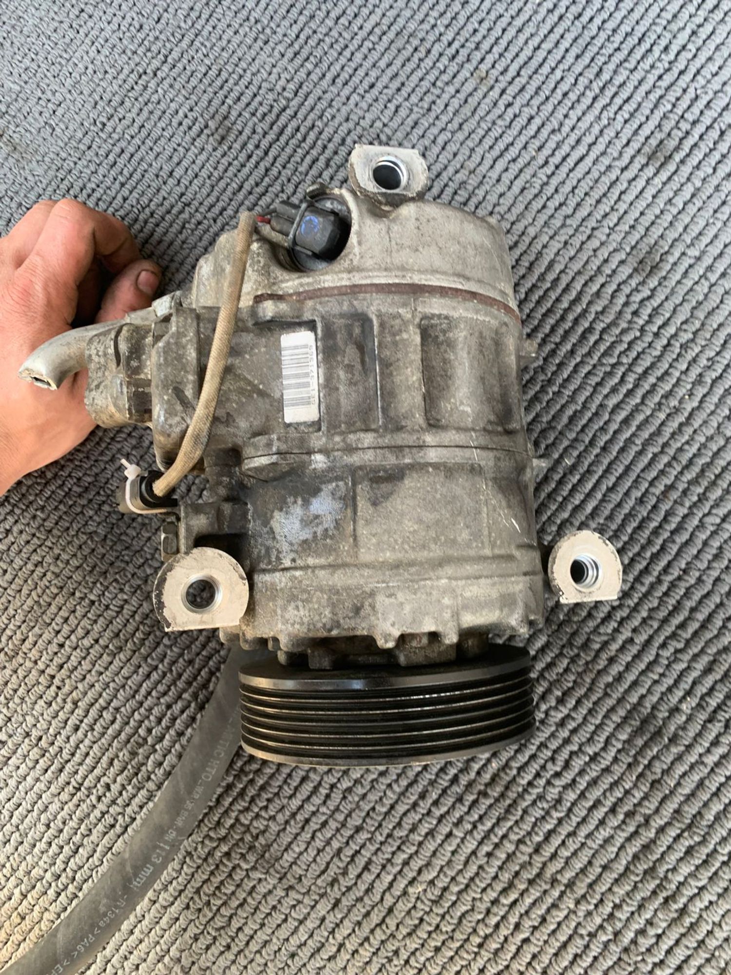 https://gcs.partsauto.market/rn-stockpro.appspot.com/thmbs/userImages/4bc412e58a1c6cab6d9447373f981aa7/part/2f40e91d-bbcc-47d8-933d-90e26bc89346_1748426723665.jpg