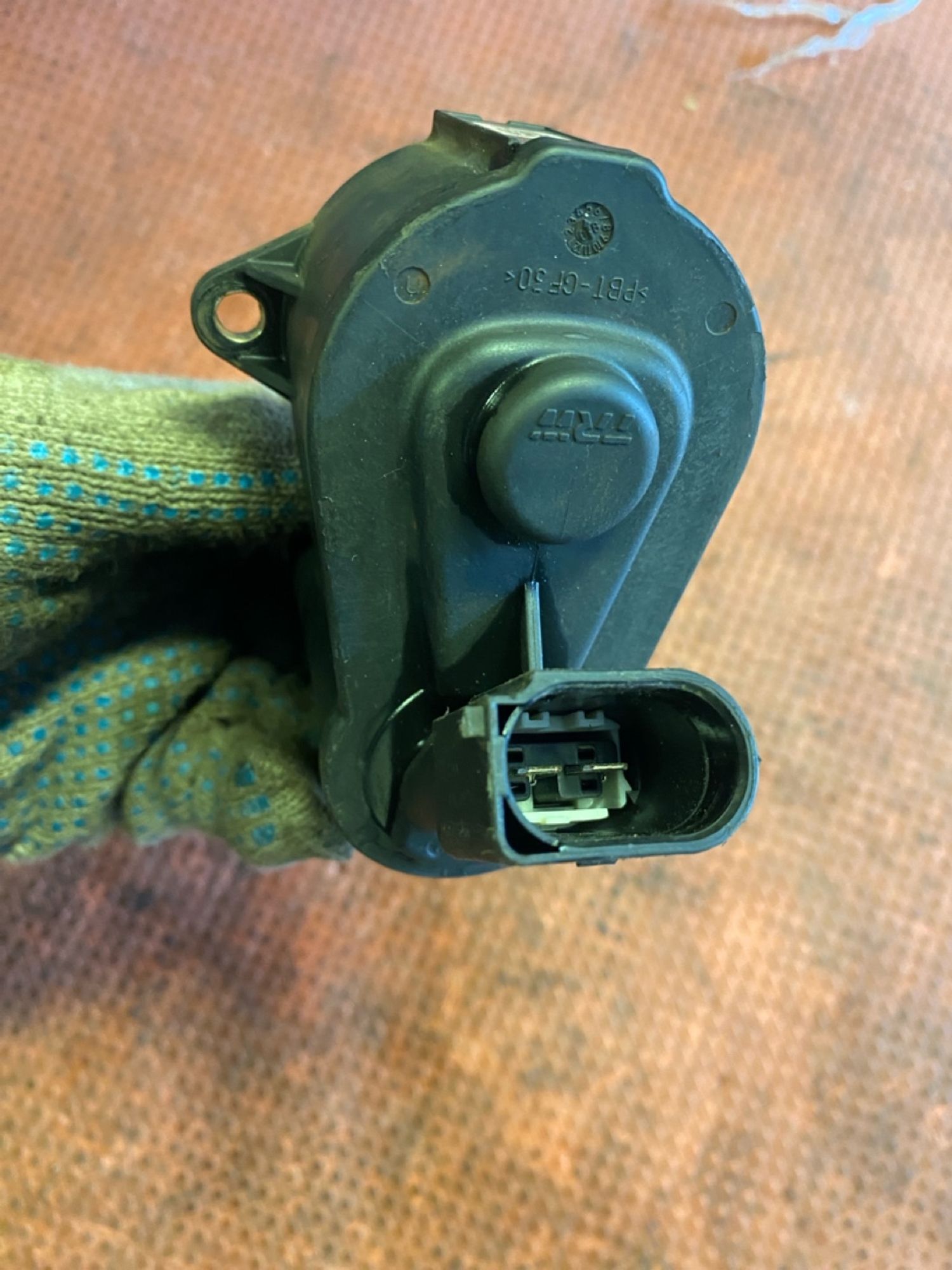 https://gcs.partsauto.market/rn-stockpro.appspot.com/thmbs/userImages/4bc412e58a1c6cab6d9447373f981aa7/part/3cfb338d-3369-42ef-a439-3aac95ca96ca_1744791789523.jpg