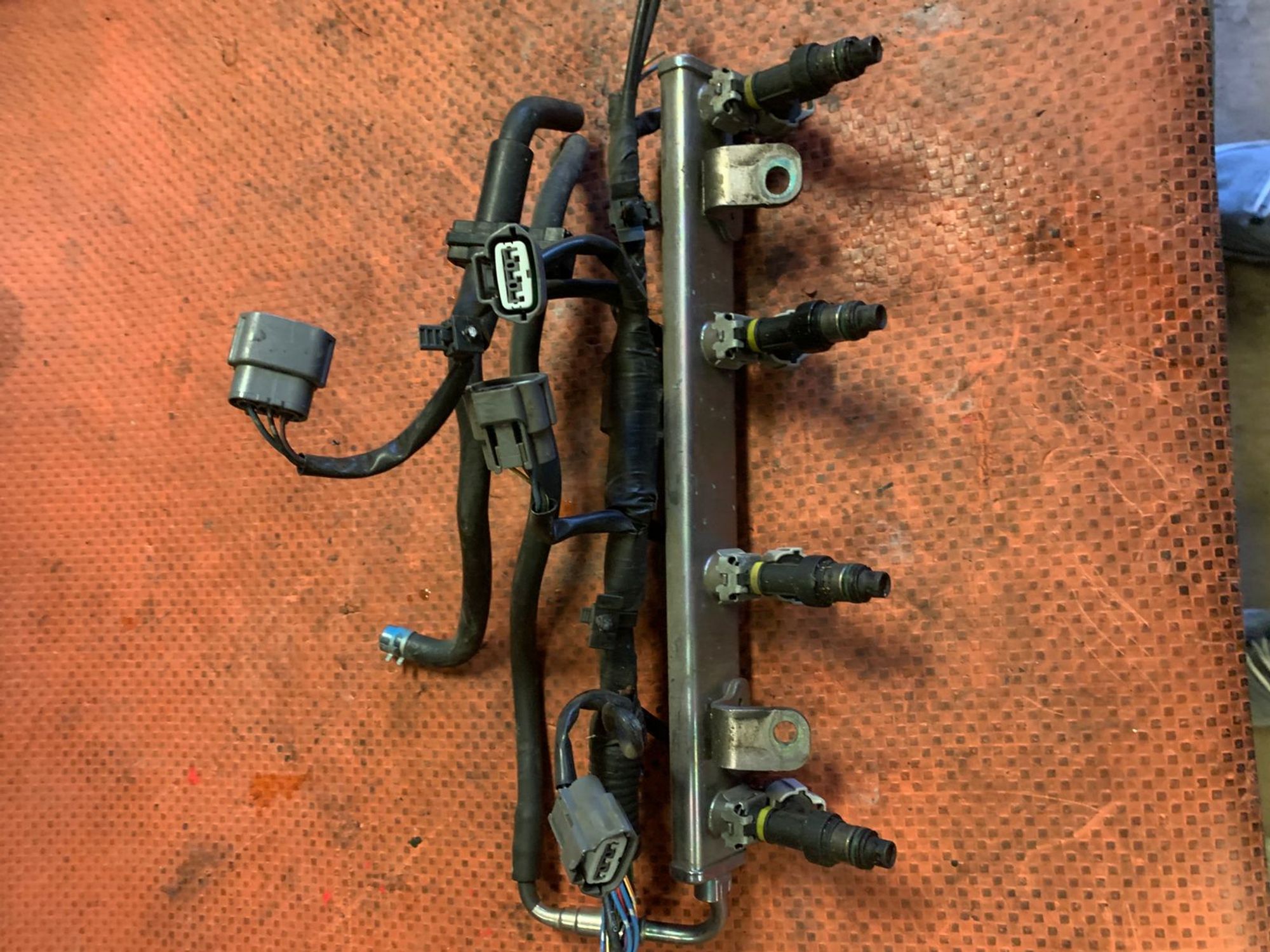 https://gcs.partsauto.market/rn-stockpro.appspot.com/thmbs/userImages/4bc412e58a1c6cab6d9447373f981aa7/part/49e985cf-fc0d-4751-8cd0-2df200bdea26_1747656752422.jpg