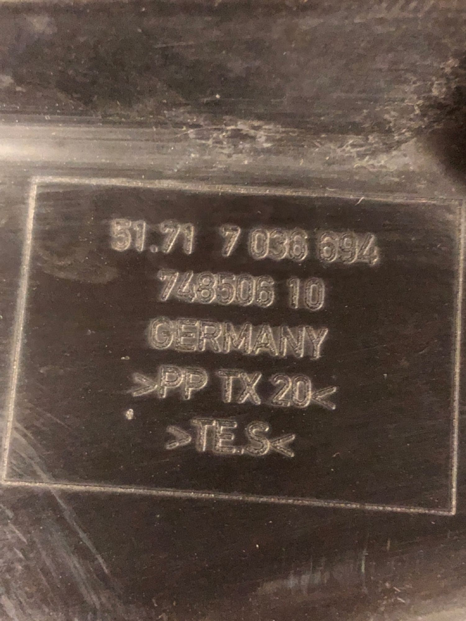 https://gcs.partsauto.market/rn-stockpro.appspot.com/thmbs/userImages/4bc412e58a1c6cab6d9447373f981aa7/part/49f152f4-eeb2-433a-a2c8-eb0c07f47ad9_1732034605432.jpg