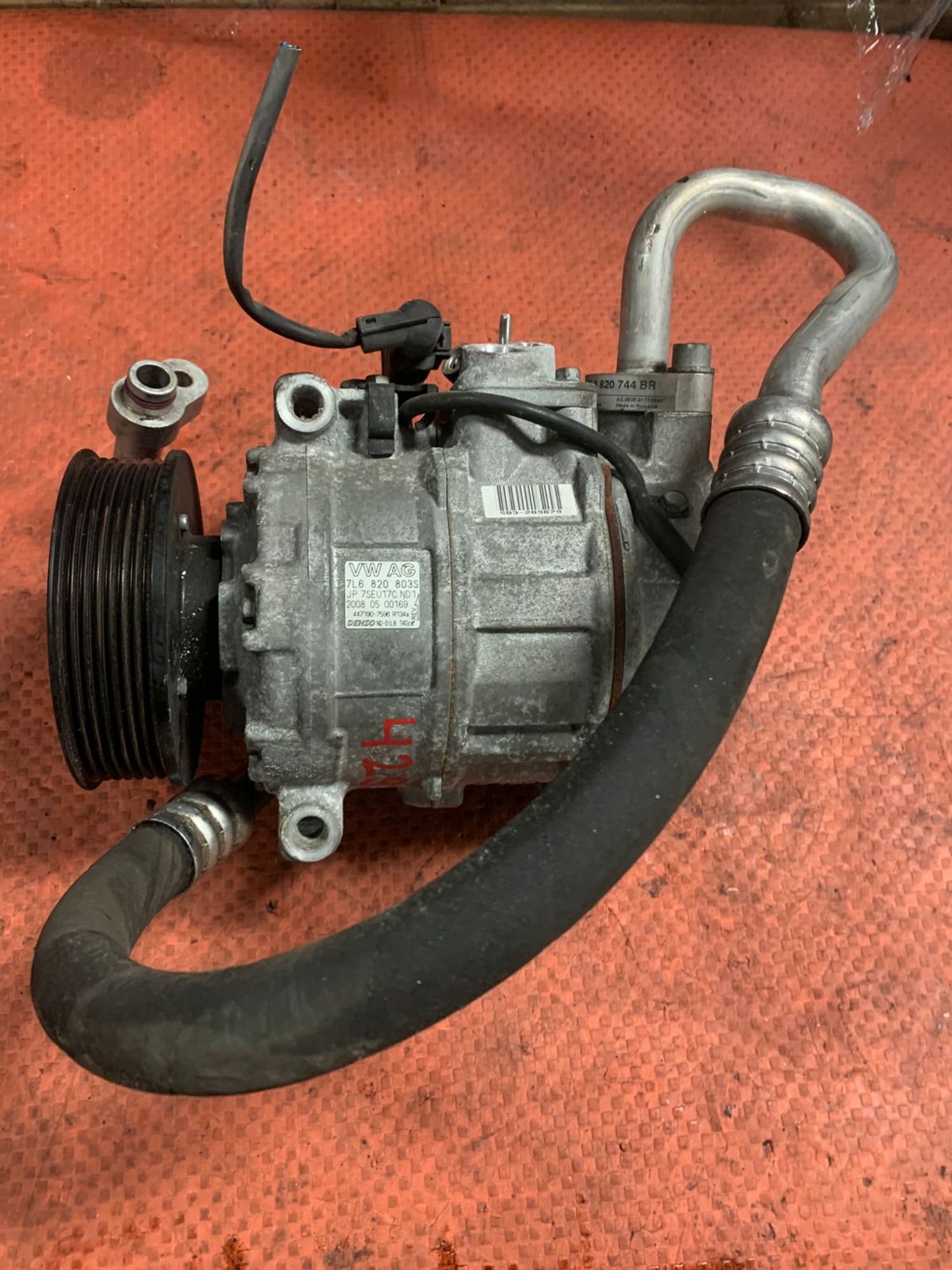 https://gcs.partsauto.market/rn-stockpro.appspot.com/thmbs/userImages/4bc412e58a1c6cab6d9447373f981aa7/part/4d03c21a-6921-4974-8133-8421919981c4_1746450979492.jpg