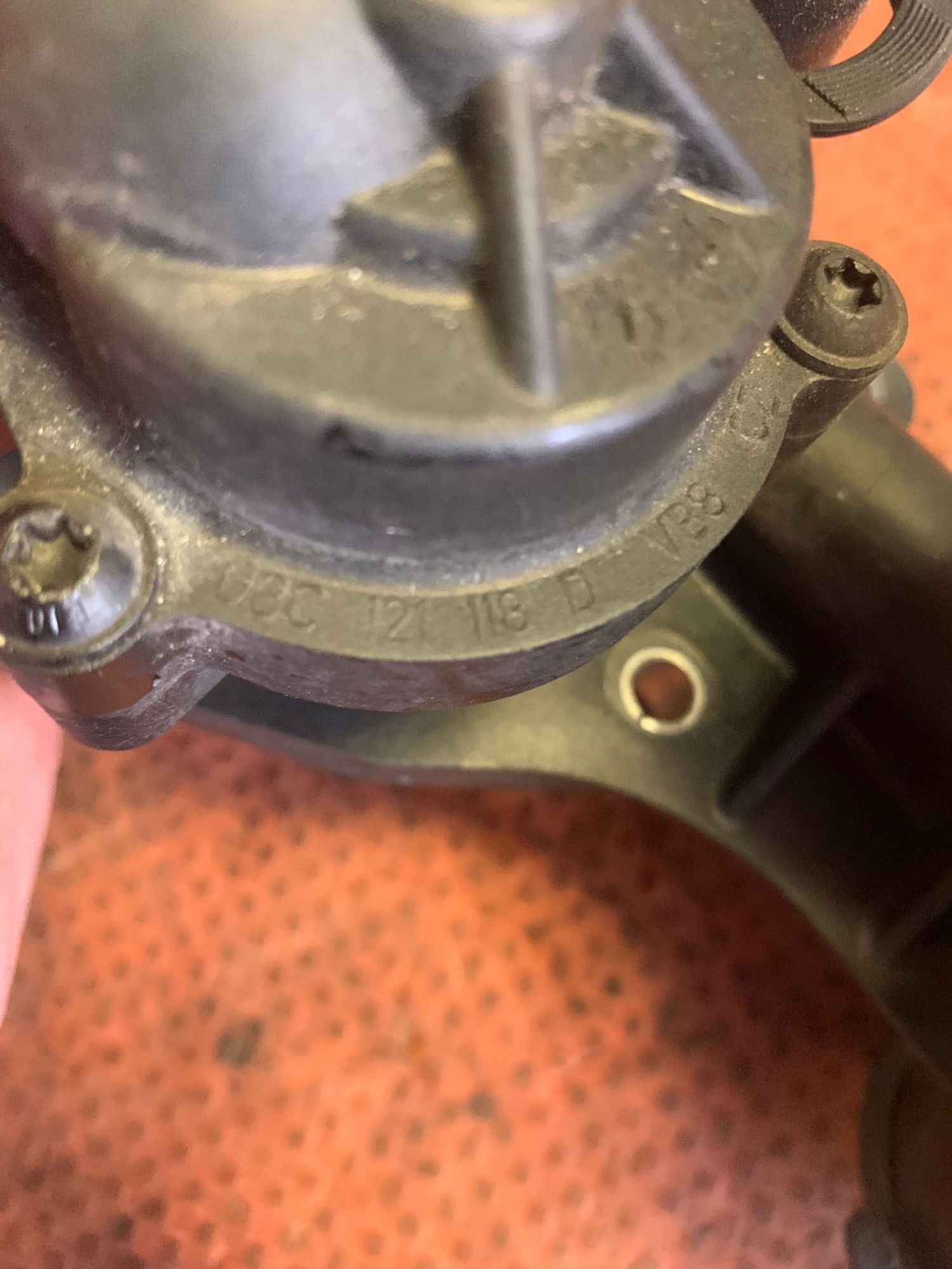 https://gcs.partsauto.market/rn-stockpro.appspot.com/thmbs/userImages/4bc412e58a1c6cab6d9447373f981aa7/part/4da14325-e668-4b9b-bd75-dec8deeb0d91_1747727626787.jpg