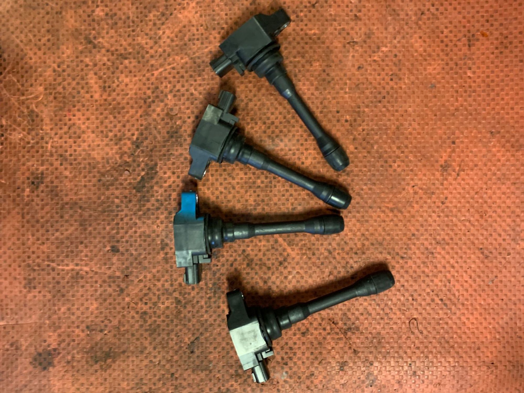https://gcs.partsauto.market/rn-stockpro.appspot.com/thmbs/userImages/4bc412e58a1c6cab6d9447373f981aa7/part/51fbfead-734e-4b21-a0fe-ccdf64ffc6d4_1747656660571.jpg