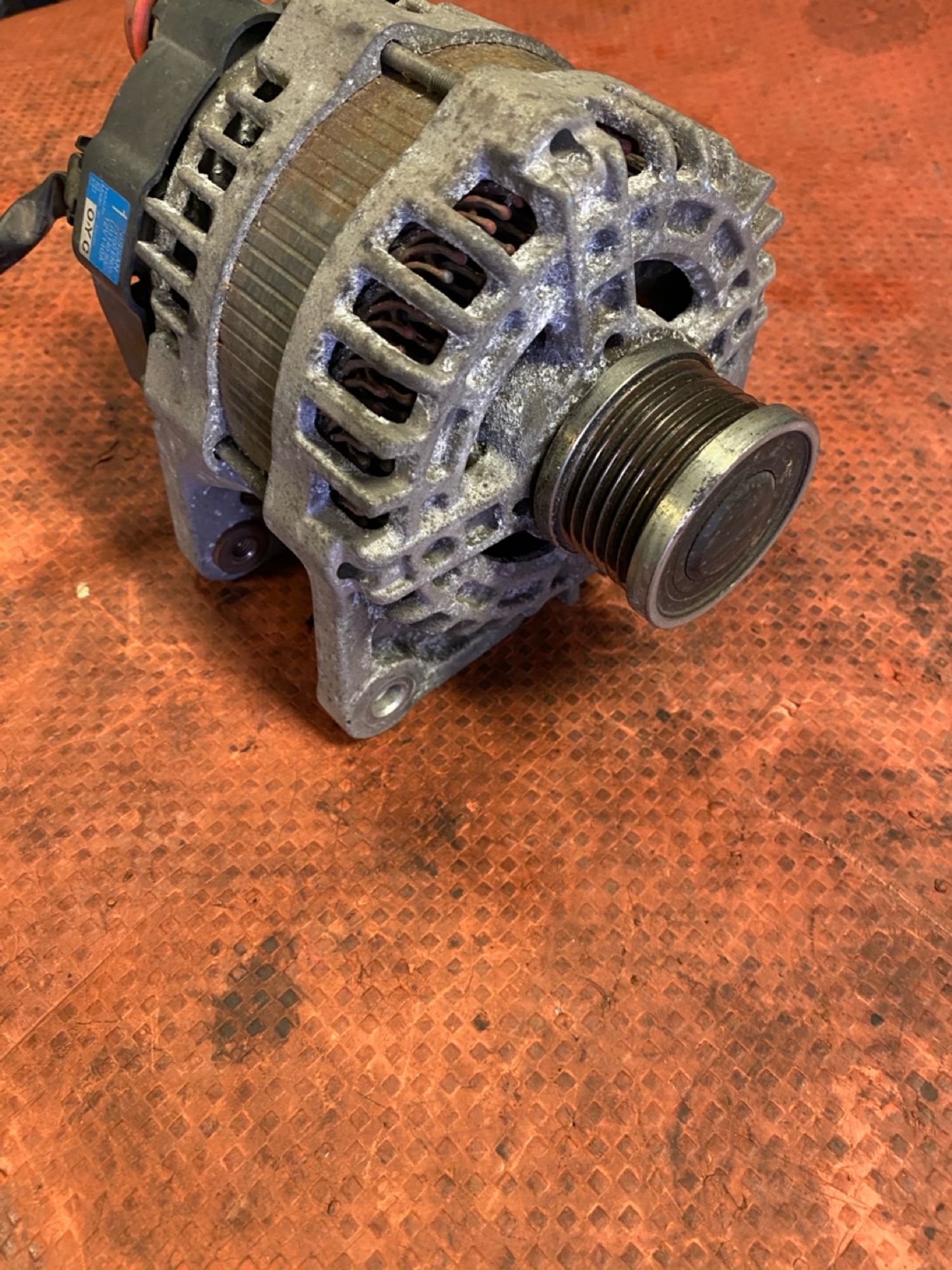 https://gcs.partsauto.market/rn-stockpro.appspot.com/thmbs/userImages/4bc412e58a1c6cab6d9447373f981aa7/part/54426460-c004-41b8-b0d0-be07b2110db5_1748426517188.jpg