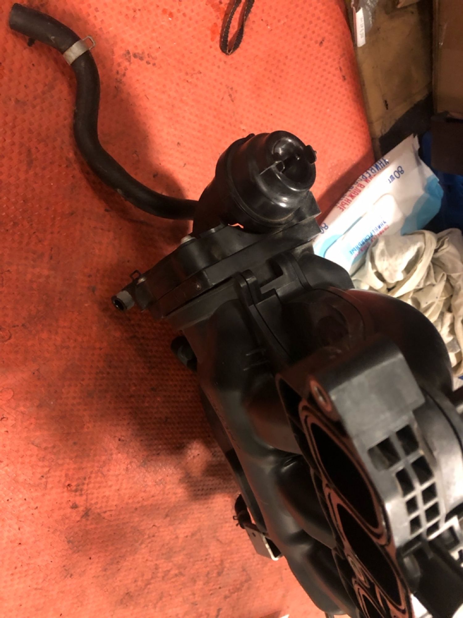 https://gcs.partsauto.market/rn-stockpro.appspot.com/thmbs/userImages/4bc412e58a1c6cab6d9447373f981aa7/part/55373361-62e7-4609-b3c0-0a85d13be4fe_1741017350152.jpg