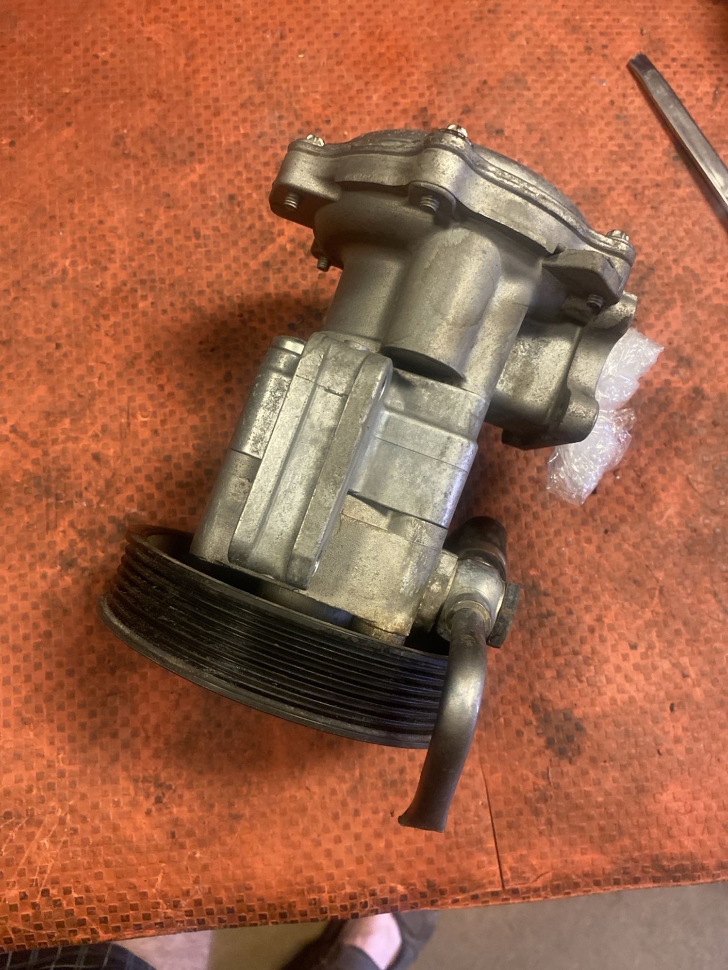 https://gcs.partsauto.market/rn-stockpro.appspot.com/thmbs/userImages/4bc412e58a1c6cab6d9447373f981aa7/part/5a101b25-a6c1-4806-943c-7213125e8ded_1748679909829.jpg