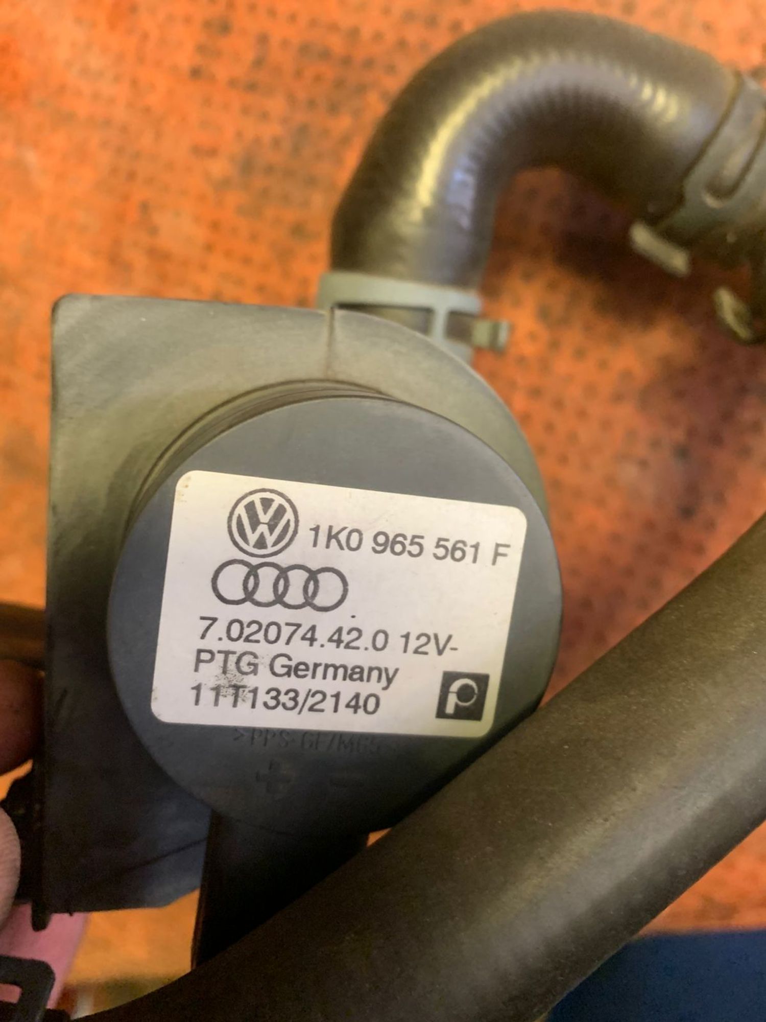 https://gcs.partsauto.market/rn-stockpro.appspot.com/thmbs/userImages/4bc412e58a1c6cab6d9447373f981aa7/part/600d7095-35fe-43d5-b97b-a29cd88f4f08_1747727637621.jpg