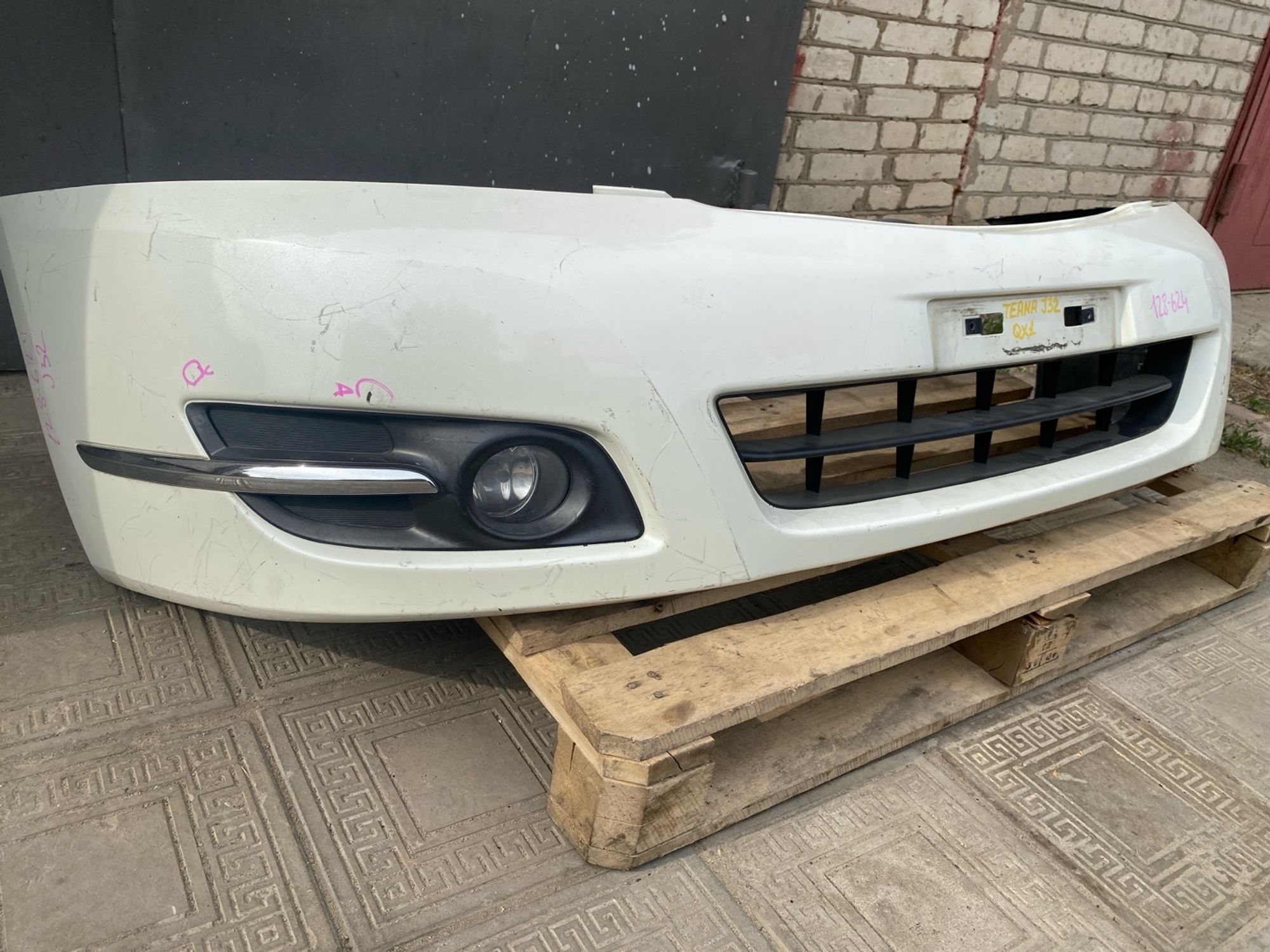 Бампер передний Nissan Teana J32 в сборе под окрас