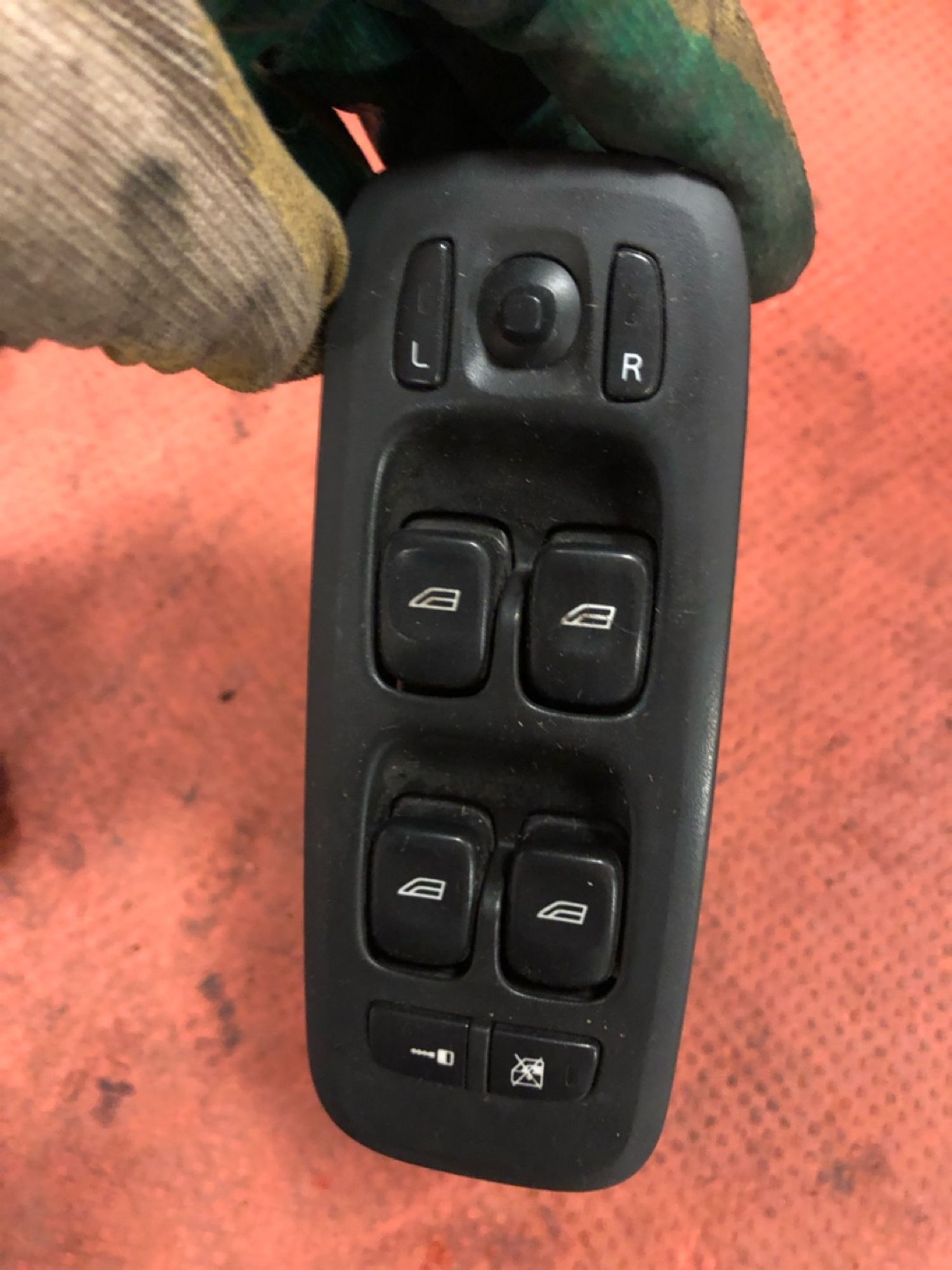 https://gcs.partsauto.market/rn-stockpro.appspot.com/thmbs/userImages/4bc412e58a1c6cab6d9447373f981aa7/part/6cd5caa8-0b85-4c0b-8047-61f34468bacb_1745411740462.jpg