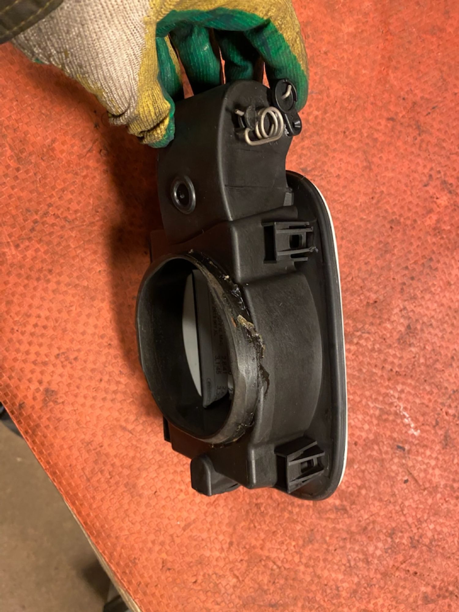 https://gcs.partsauto.market/rn-stockpro.appspot.com/thmbs/userImages/4bc412e58a1c6cab6d9447373f981aa7/part/6d3fa719-ae5d-47a6-90ce-8ce38455e0a7_1745503909720.jpg