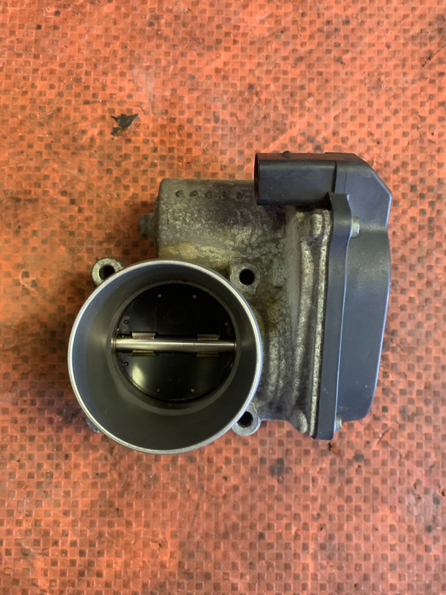 https://gcs.partsauto.market/rn-stockpro.appspot.com/thmbs/userImages/4bc412e58a1c6cab6d9447373f981aa7/part/6ecc80bb-9a12-446d-ac02-33b542815826_1747730529660.jpg