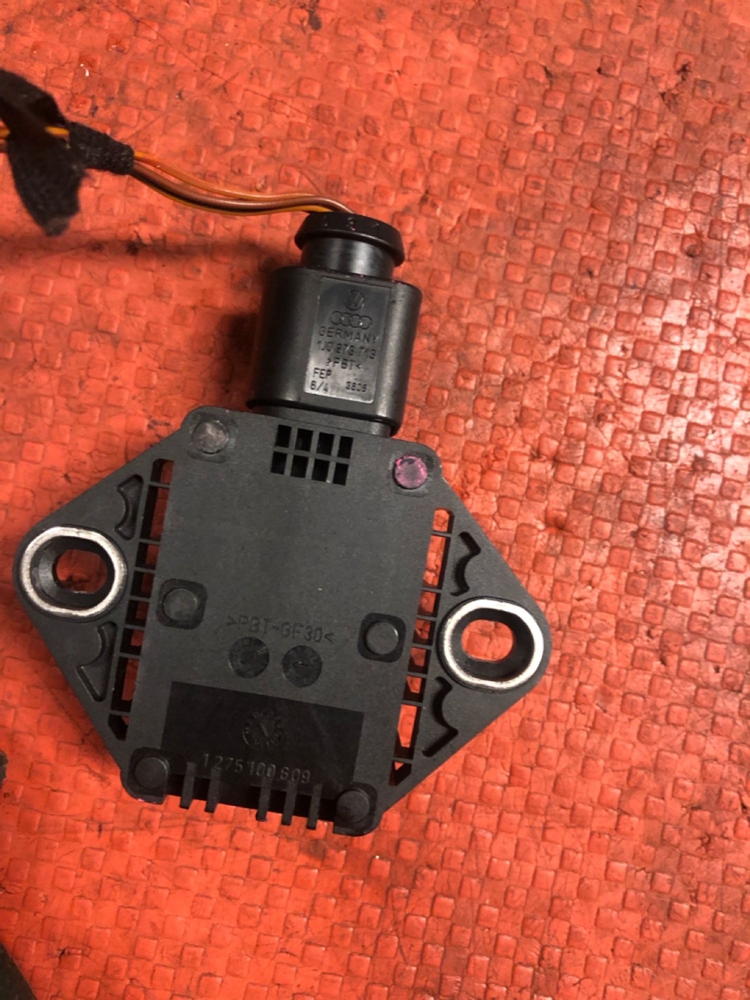 https://gcs.partsauto.market/rn-stockpro.appspot.com/thmbs/userImages/4bc412e58a1c6cab6d9447373f981aa7/part/77a7bec8-355f-4a39-b457-865fadb2a49a_1739897697655.jpg