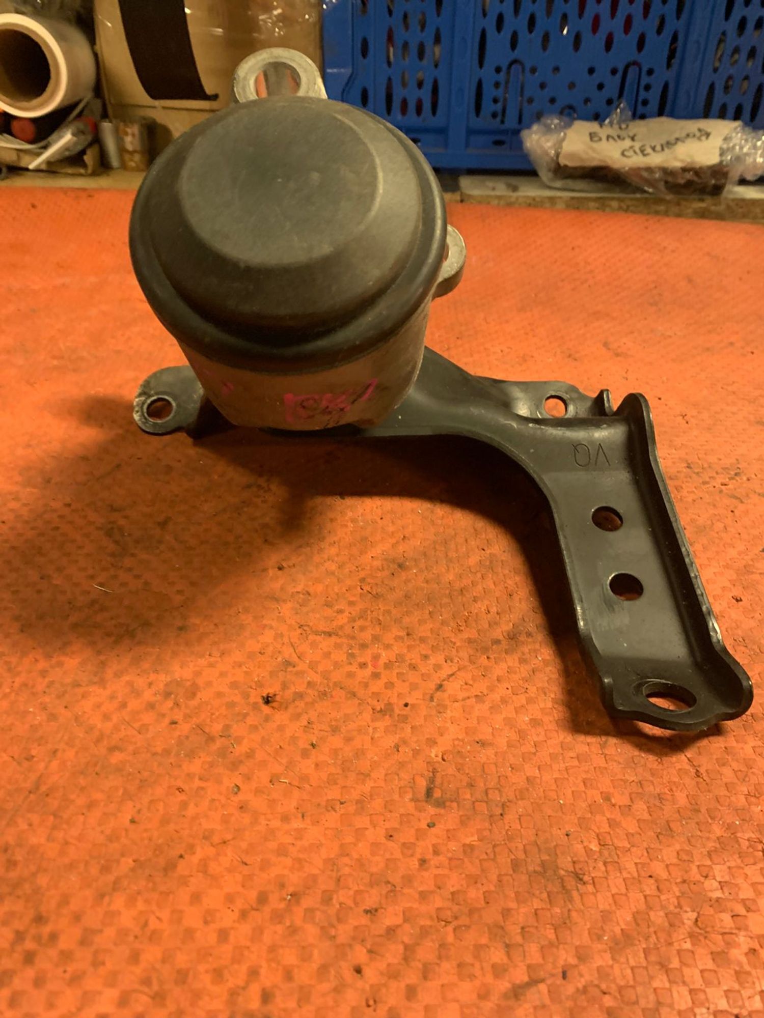 https://gcs.partsauto.market/rn-stockpro.appspot.com/thmbs/userImages/4bc412e58a1c6cab6d9447373f981aa7/part/7abc760e-4034-4ae1-9e23-dbf598c7f730_1745580055983.jpg
