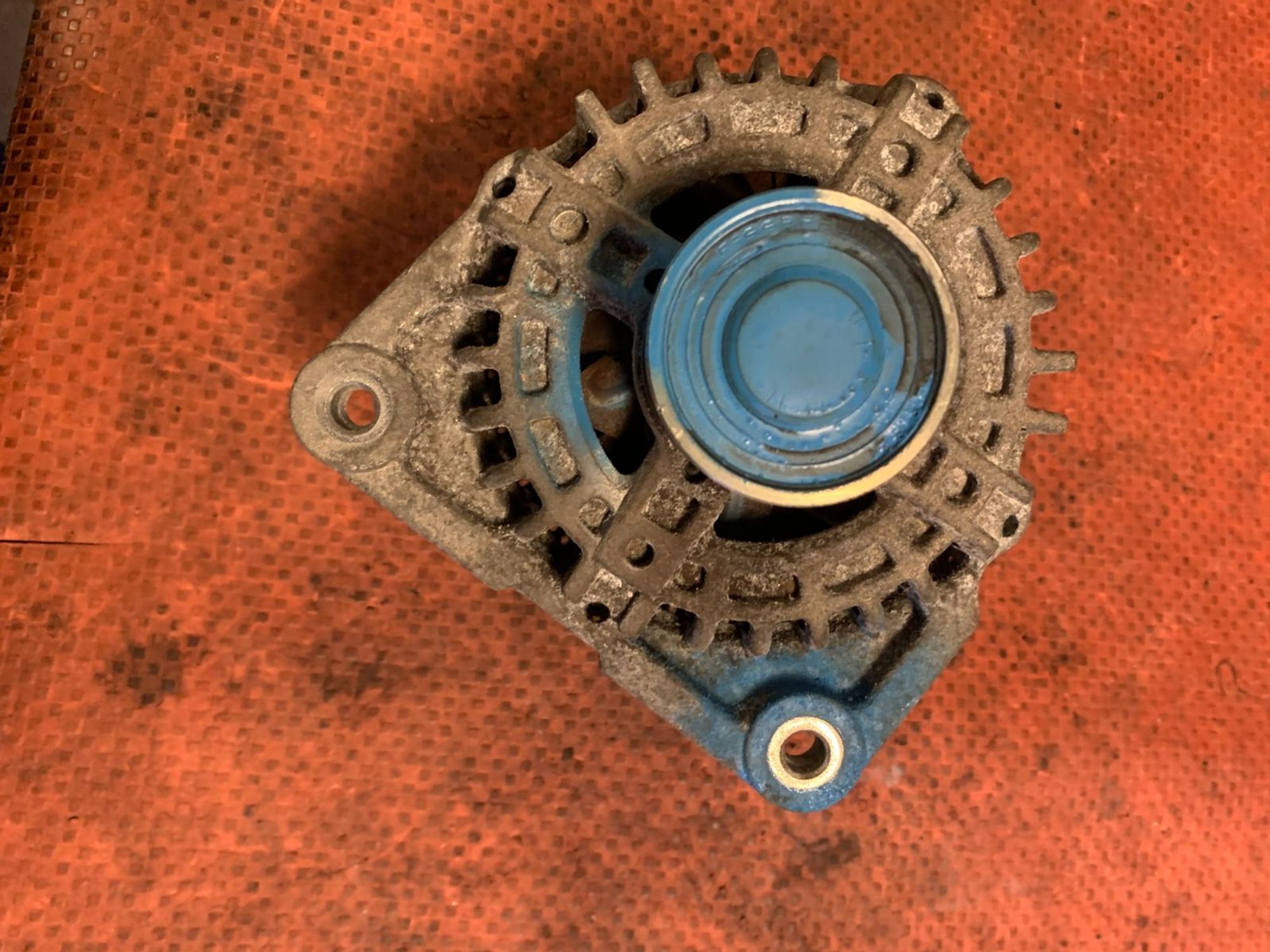 https://gcs.partsauto.market/rn-stockpro.appspot.com/thmbs/userImages/4bc412e58a1c6cab6d9447373f981aa7/part/7fb42836-f59c-4182-8817-99c3052513b3_1747656624524.jpg