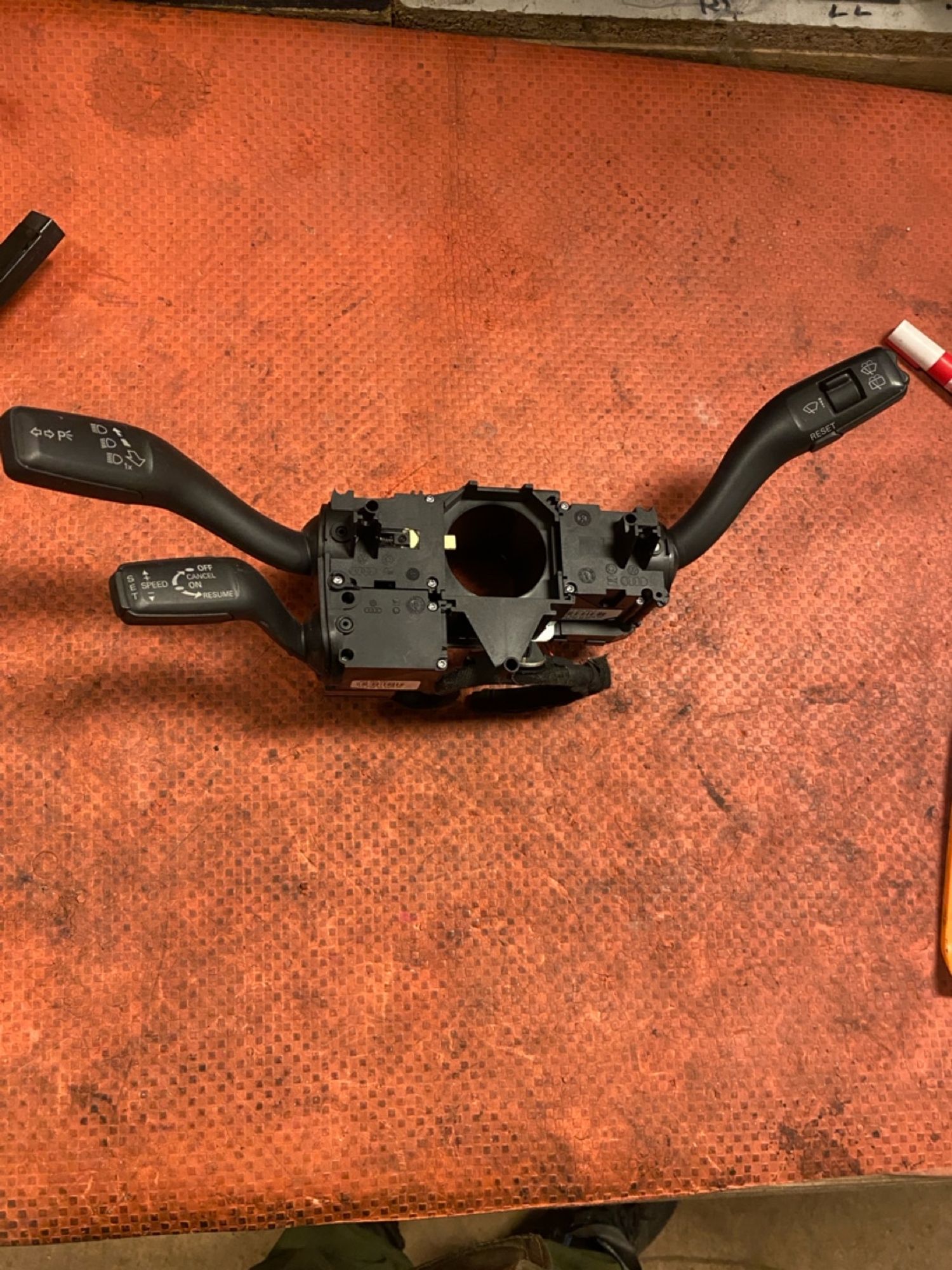 https://gcs.partsauto.market/rn-stockpro.appspot.com/thmbs/userImages/4bc412e58a1c6cab6d9447373f981aa7/part/83006bcd-a8a8-4595-8cd2-e7e4ac444755_1744971883895.jpg