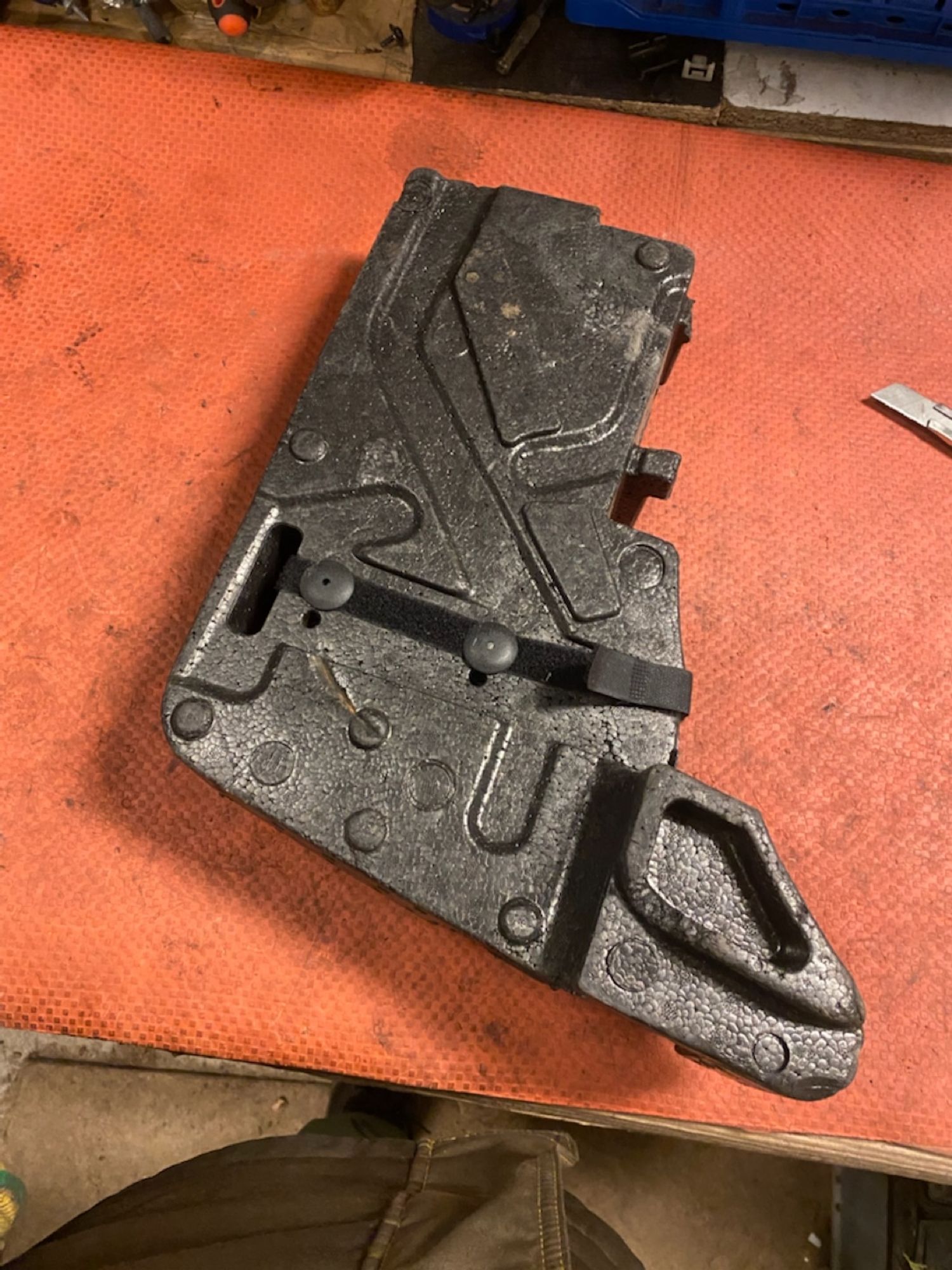 https://gcs.partsauto.market/rn-stockpro.appspot.com/thmbs/userImages/4bc412e58a1c6cab6d9447373f981aa7/part/8f81fea4-f774-4822-839f-1964a7787c0e_1745498224505.jpg