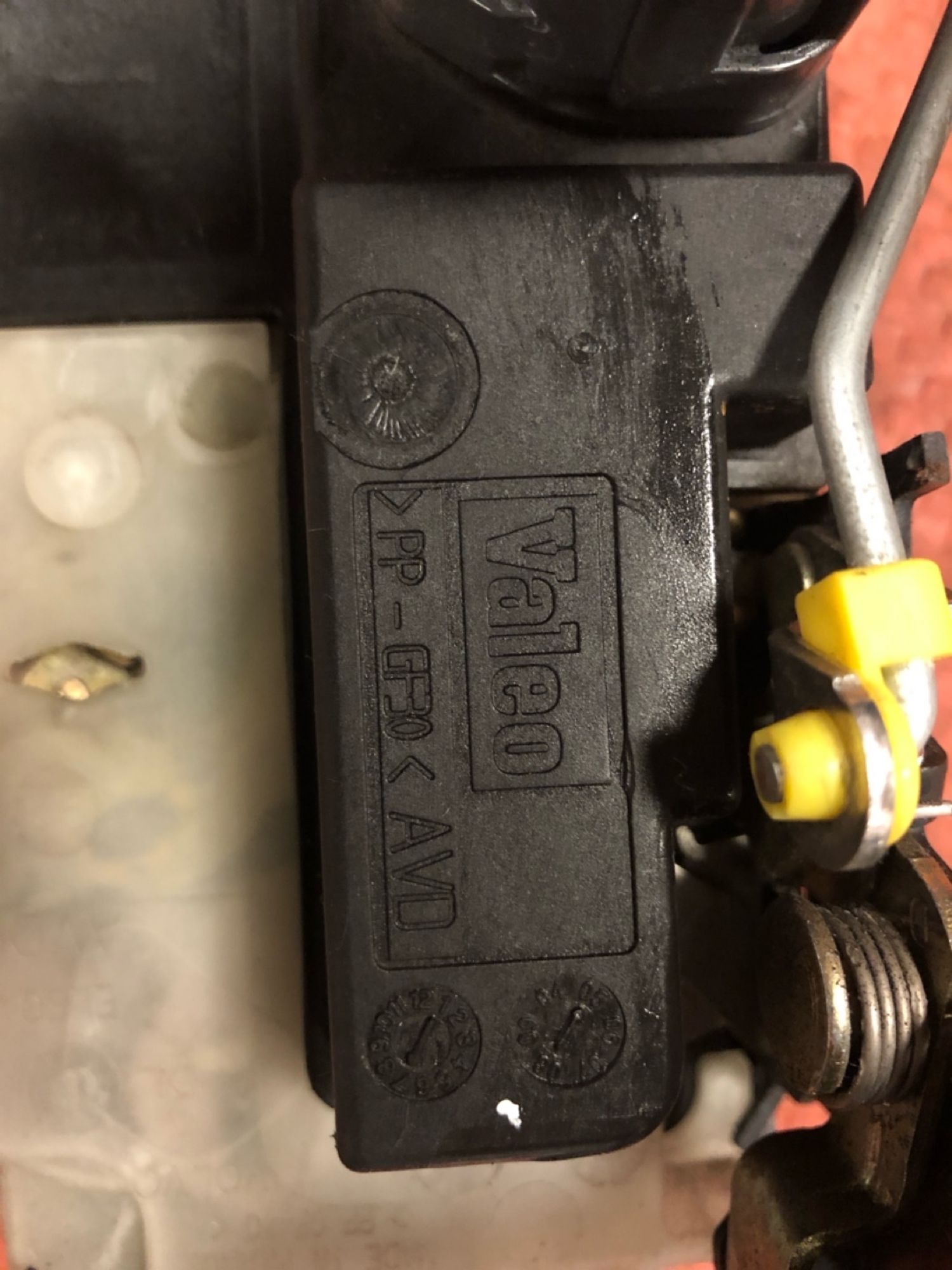 https://gcs.partsauto.market/rn-stockpro.appspot.com/thmbs/userImages/4bc412e58a1c6cab6d9447373f981aa7/part/926ea252-27cd-447c-bca2-7710282ed065_1745418371620.jpg