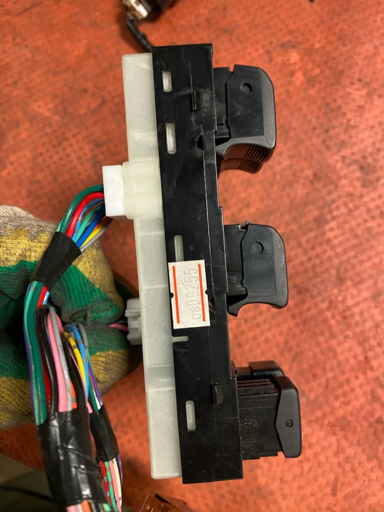 https://gcs.partsauto.market/rn-stockpro.appspot.com/thmbs/userImages/4bc412e58a1c6cab6d9447373f981aa7/part/975e4ba6-59b8-4f8b-a8f3-f9d36775d5a6_1745506338712.jpg