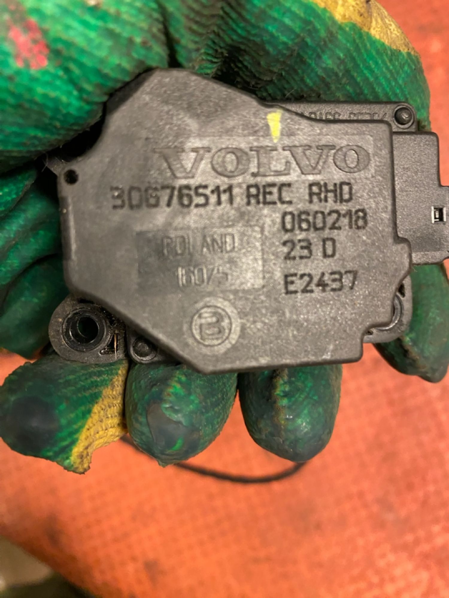 https://gcs.partsauto.market/rn-stockpro.appspot.com/thmbs/userImages/4bc412e58a1c6cab6d9447373f981aa7/part/979ded64-c458-48a2-b505-53932f2b8ce4_1745506261880.jpg