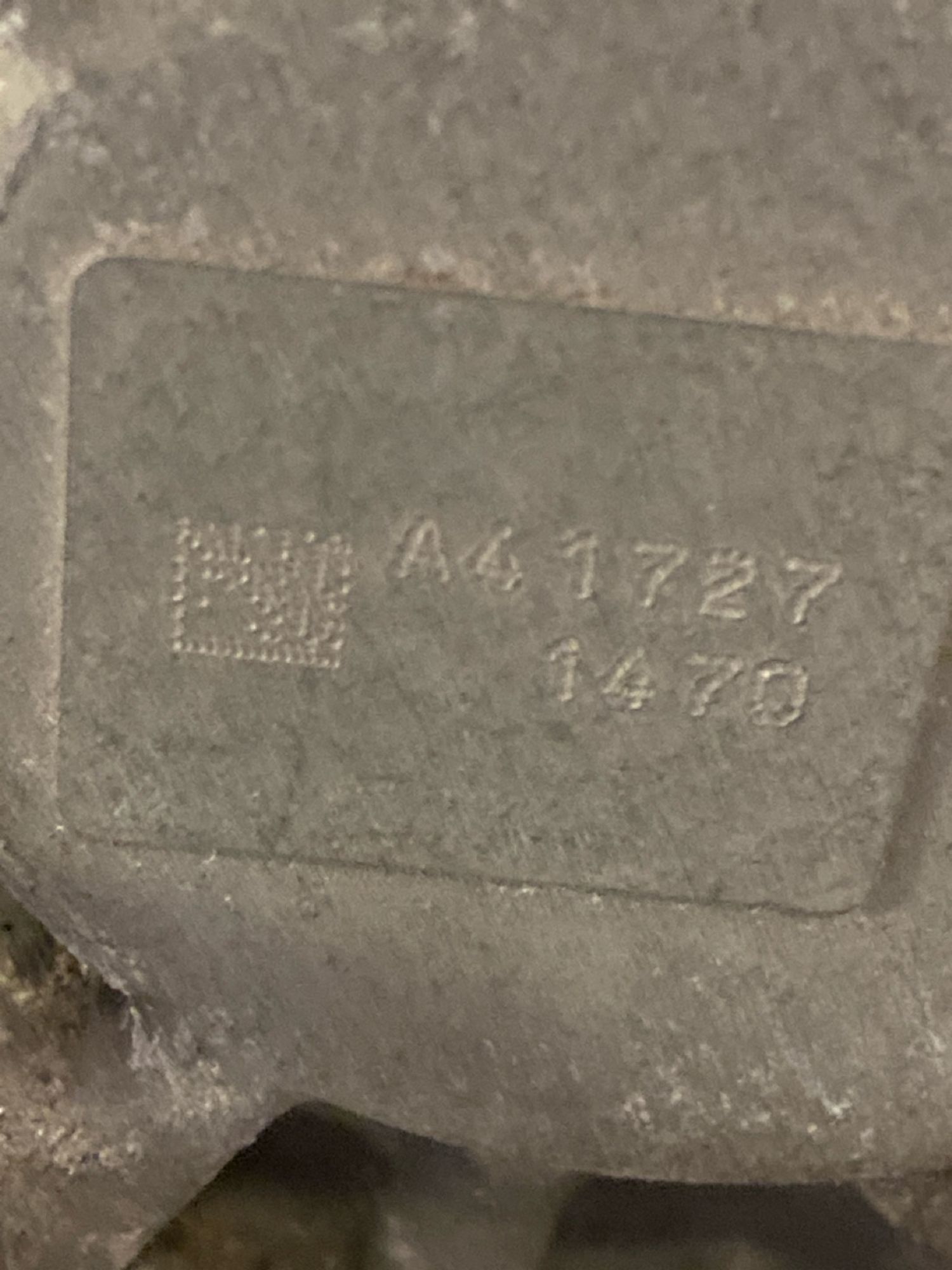 https://gcs.partsauto.market/rn-stockpro.appspot.com/thmbs/userImages/4bc412e58a1c6cab6d9447373f981aa7/part/a51e4ae0-a140-4102-99a9-9046a732a2c8_1747218345926.jpg