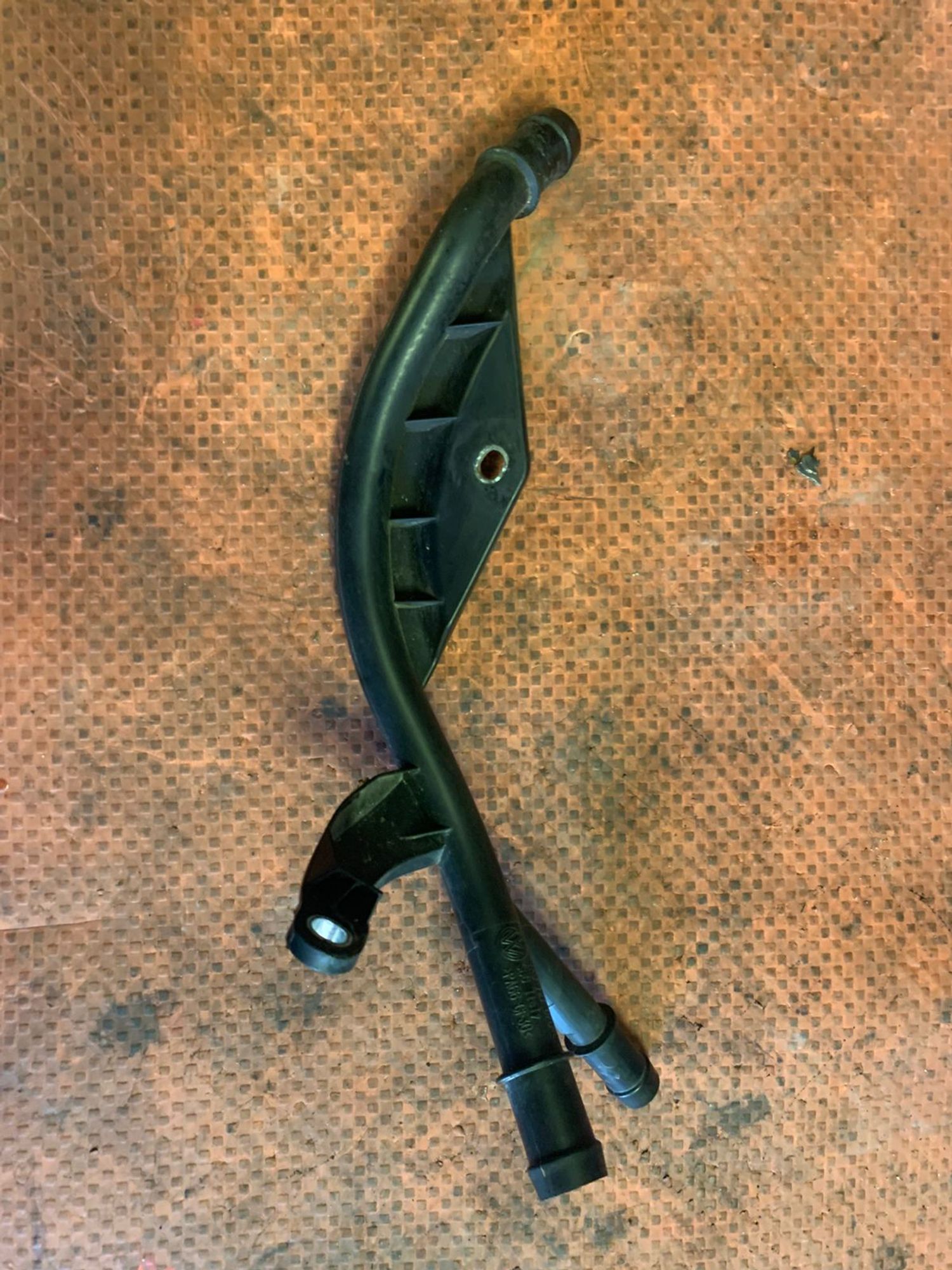 https://gcs.partsauto.market/rn-stockpro.appspot.com/thmbs/userImages/4bc412e58a1c6cab6d9447373f981aa7/part/a8ef0074-b9e3-444f-a1d3-f56a21c95852_1747727671823.jpg