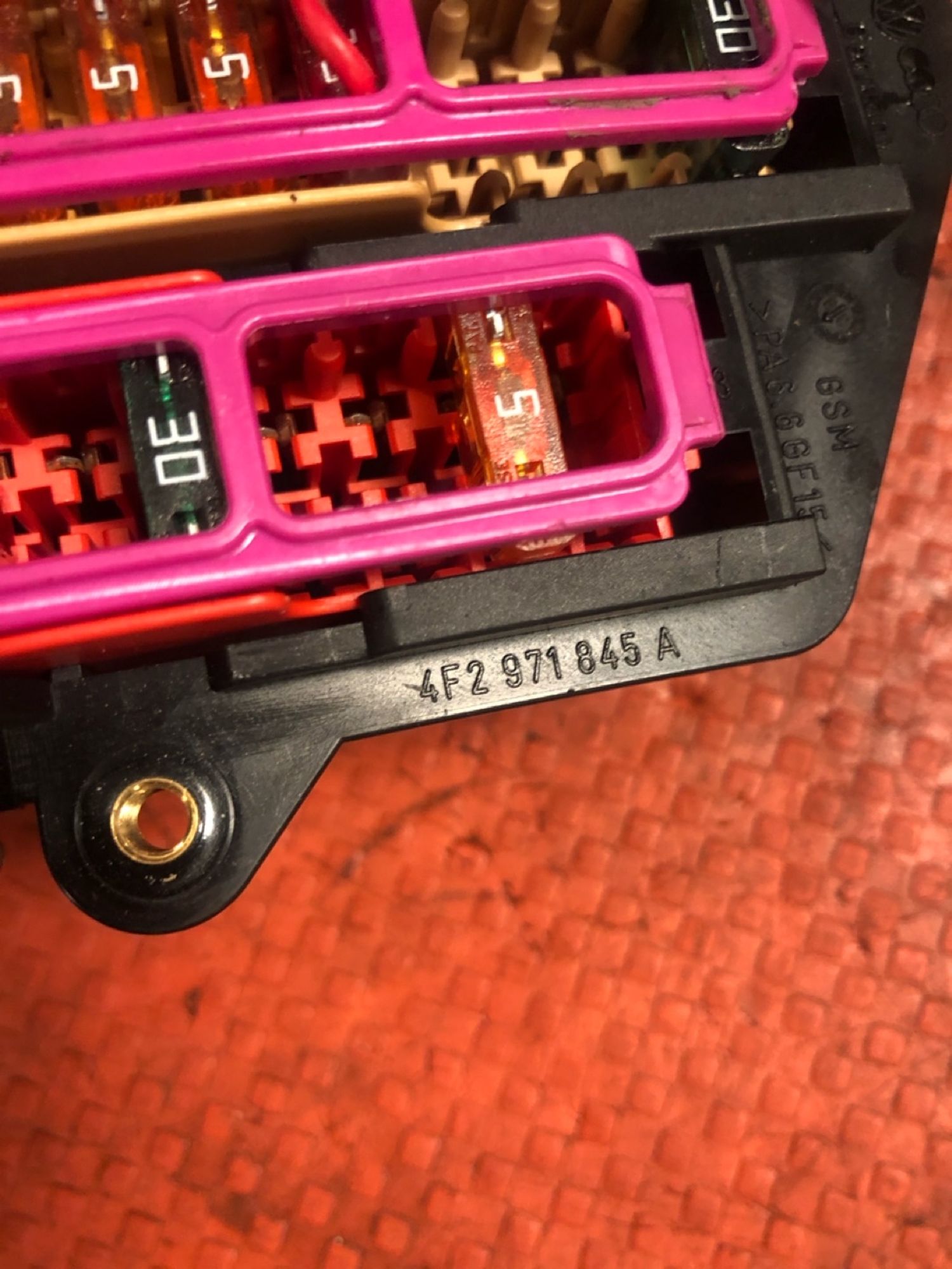https://gcs.partsauto.market/rn-stockpro.appspot.com/thmbs/userImages/4bc412e58a1c6cab6d9447373f981aa7/part/b8b59972-30b9-417e-b54c-0d2e30f12204_1740681822123.jpg