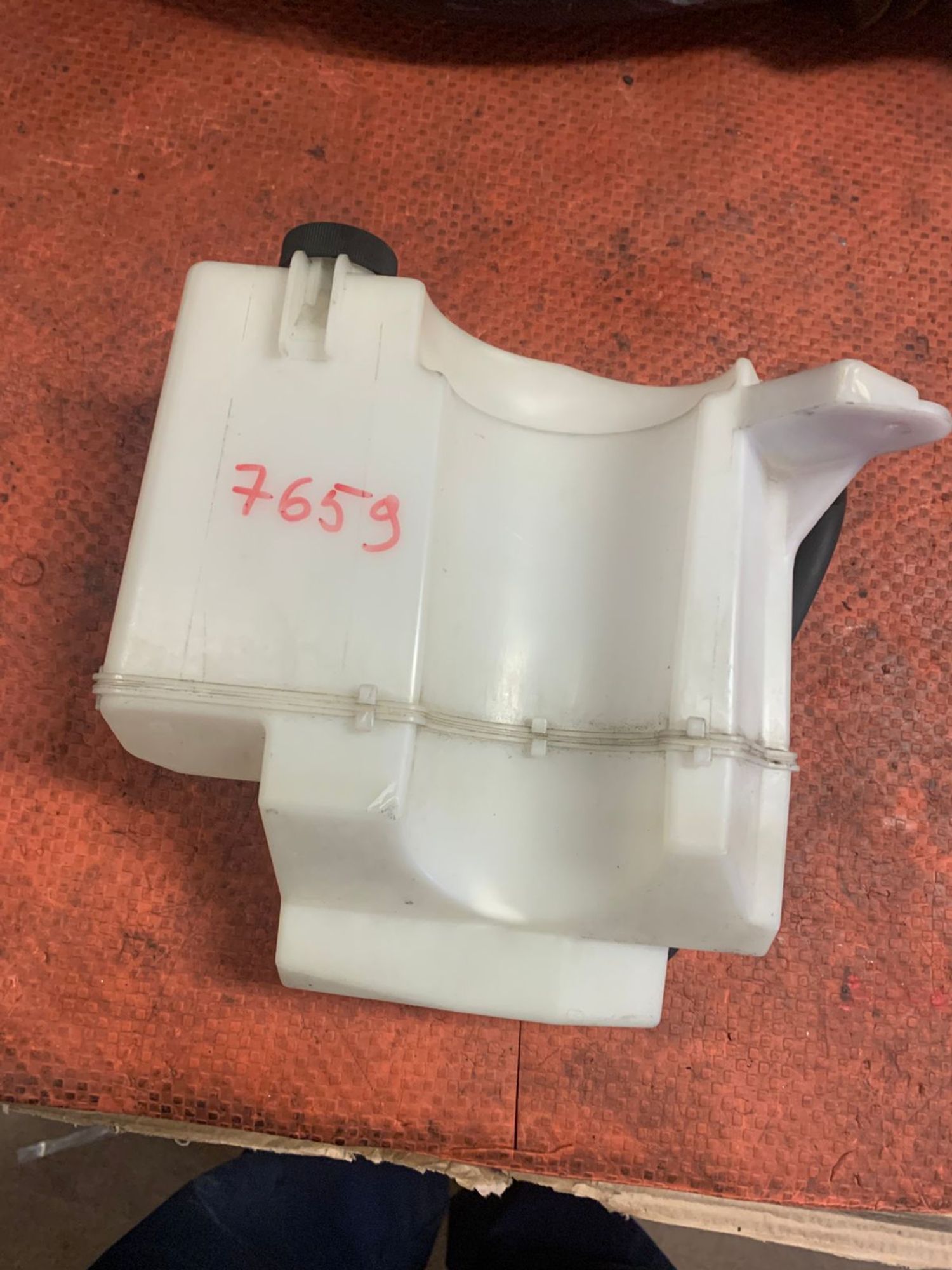 https://gcs.partsauto.market/rn-stockpro.appspot.com/thmbs/userImages/4bc412e58a1c6cab6d9447373f981aa7/part/b94fe21a-7ec4-4c27-9ed1-1a7e59606fe9_1750180636598.jpg