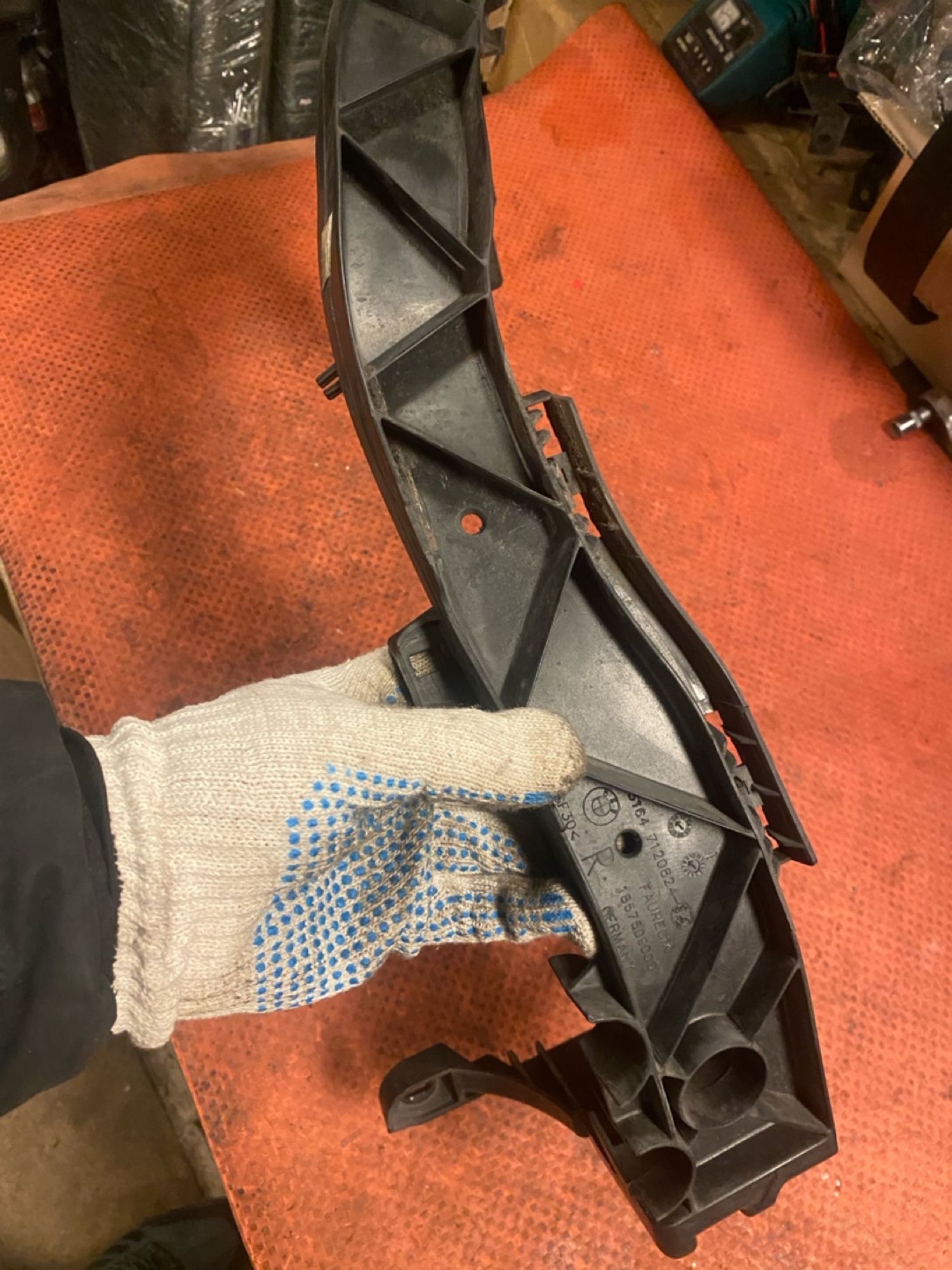 https://gcs.partsauto.market/rn-stockpro.appspot.com/thmbs/userImages/4bc412e58a1c6cab6d9447373f981aa7/part/ba4ad857-40bb-4418-92be-cb65daea08b3_1743016629676.jpg