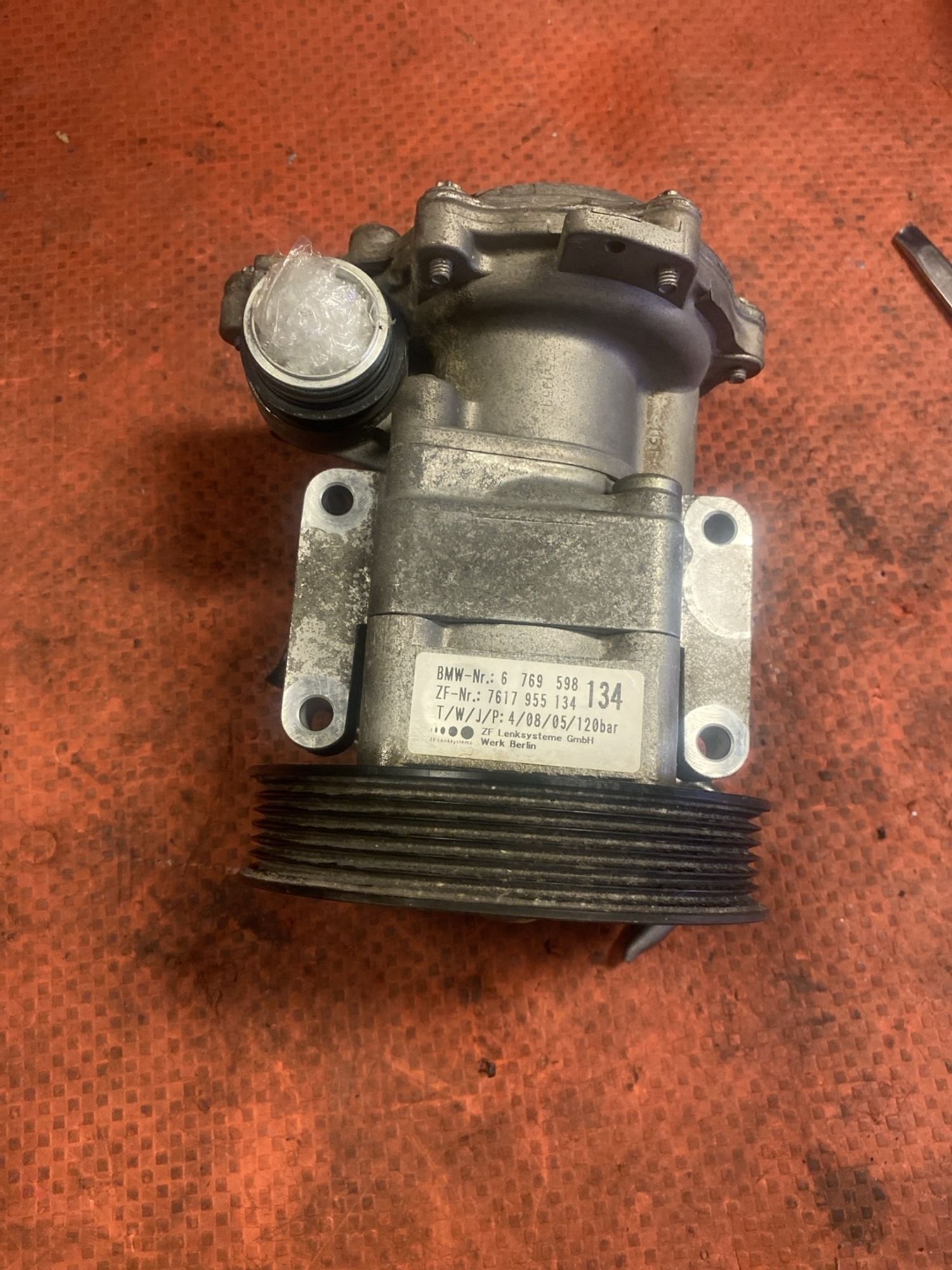 https://gcs.partsauto.market/rn-stockpro.appspot.com/thmbs/userImages/4bc412e58a1c6cab6d9447373f981aa7/part/bd754b1c-3f7d-49f0-9d64-0fa2e5e15aad_1748679915919.jpg