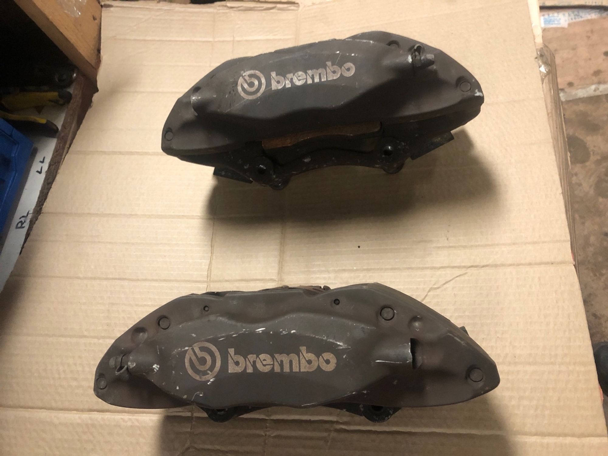 Передние суппорта Brembo Range Rover l322
