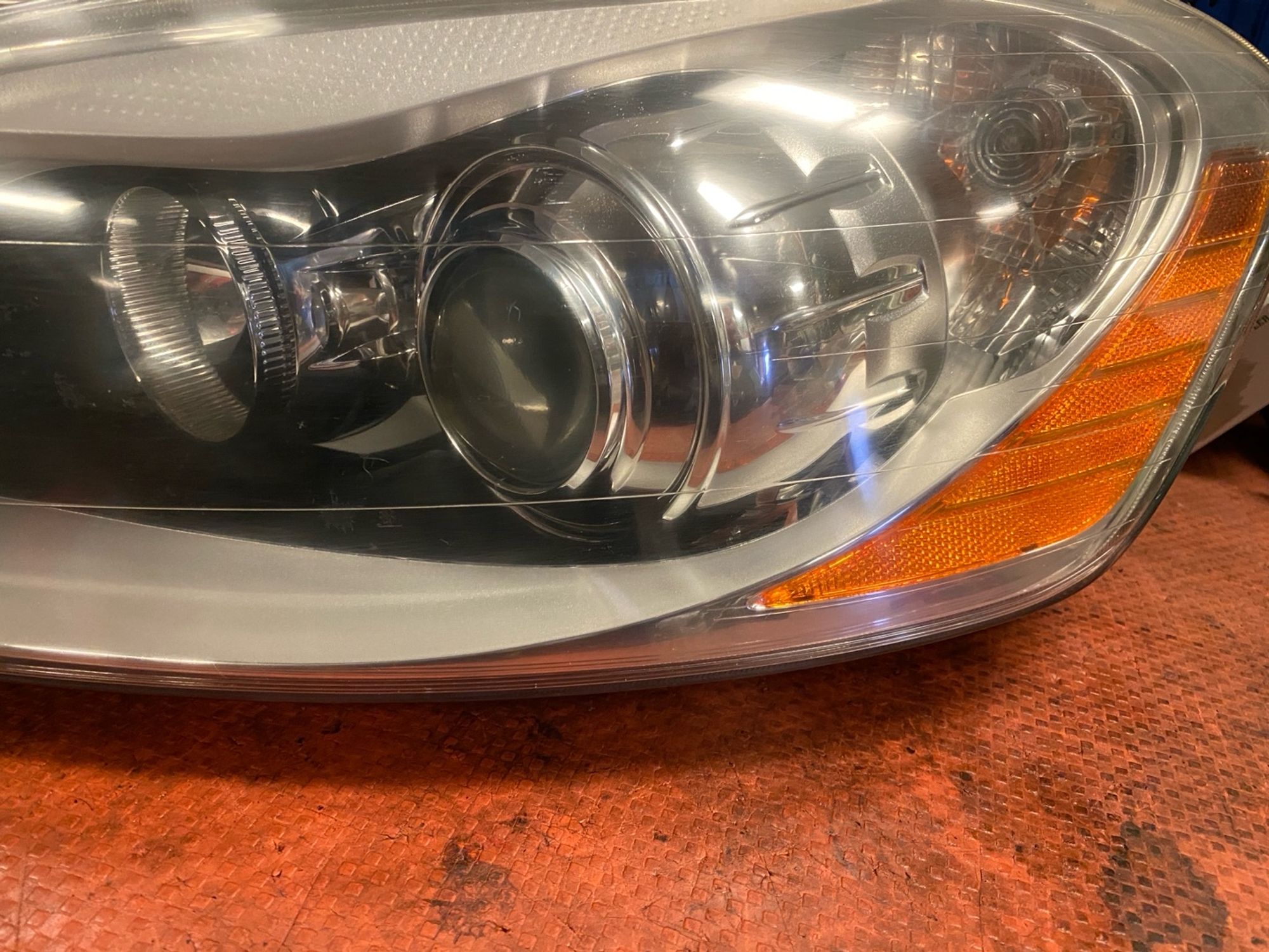 https://gcs.partsauto.market/rn-stockpro.appspot.com/thmbs/userImages/4bc412e58a1c6cab6d9447373f981aa7/part/c9c8efd9-a7f7-440d-94cb-1adbe1b7690d_1750160620878.jpg