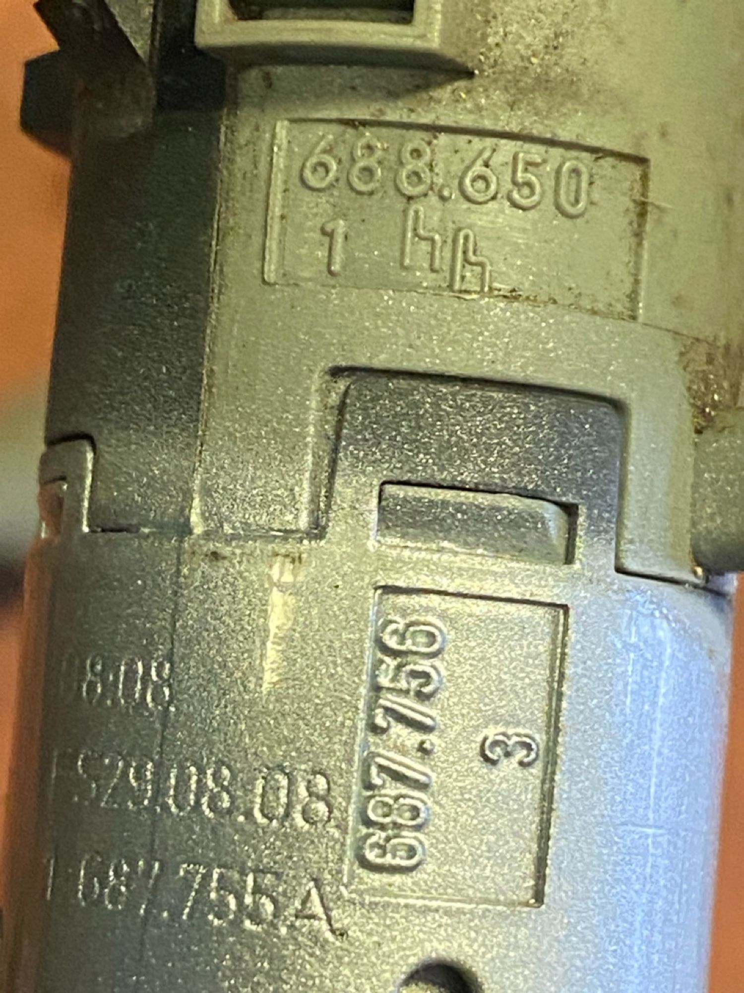 https://gcs.partsauto.market/rn-stockpro.appspot.com/thmbs/userImages/4bc412e58a1c6cab6d9447373f981aa7/part/cbf21a90-f7b4-4829-9f69-0640e96680f1_1747650899325.jpg