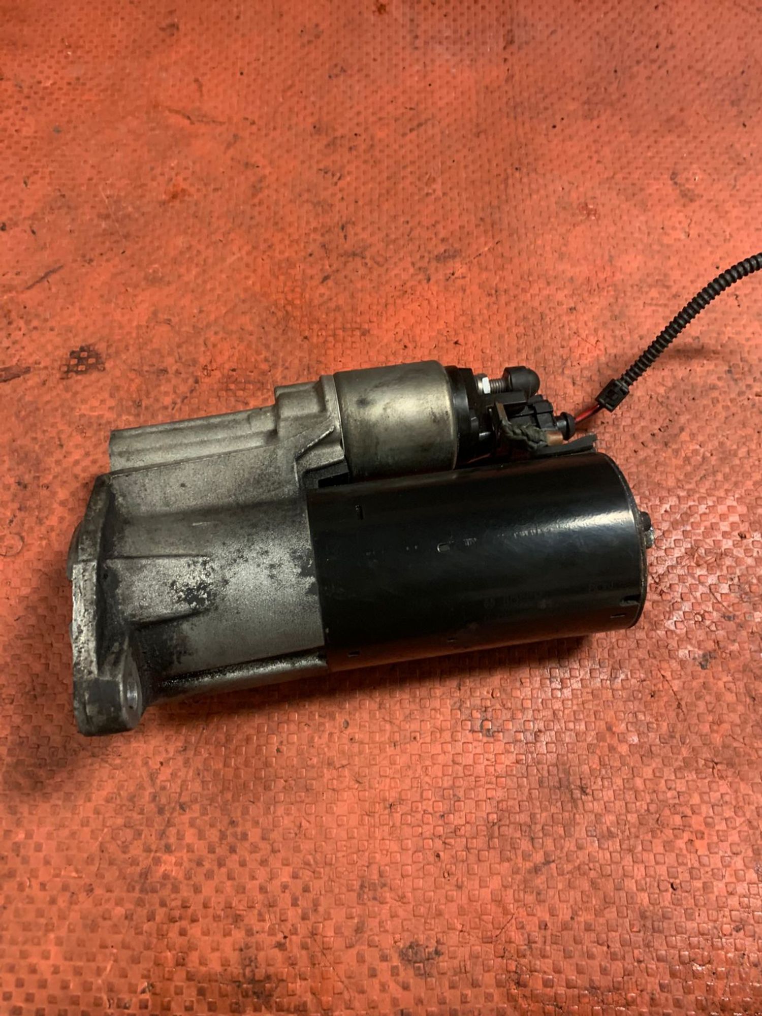 https://gcs.partsauto.market/rn-stockpro.appspot.com/thmbs/userImages/4bc412e58a1c6cab6d9447373f981aa7/part/cc24c8d4-3591-4db2-8b92-57cbd2b22f12_1746451068502.jpg