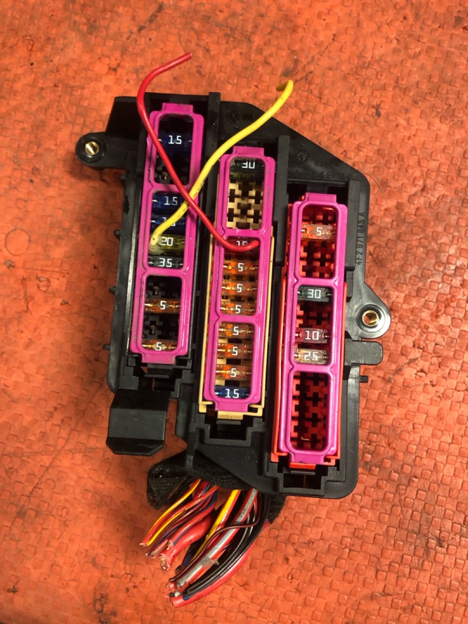 https://gcs.partsauto.market/rn-stockpro.appspot.com/thmbs/userImages/4bc412e58a1c6cab6d9447373f981aa7/part/cc2bd3b6-d15b-4b56-8464-39fcae7d1031_1740681819554.jpg