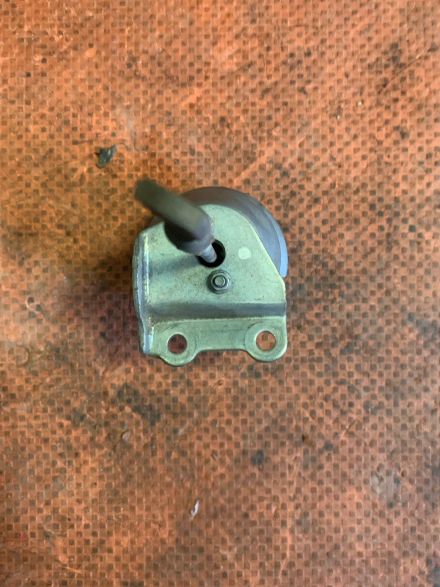 https://gcs.partsauto.market/rn-stockpro.appspot.com/thmbs/userImages/4bc412e58a1c6cab6d9447373f981aa7/part/d9a0981e-40a8-47e9-a3a7-1e0b30649bc9_1747727556528.jpg
