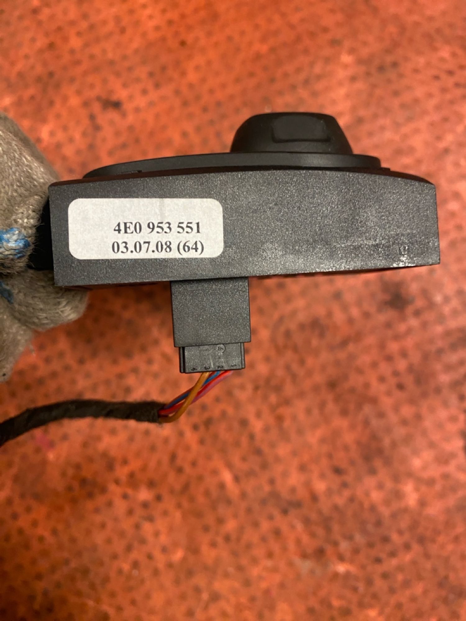https://gcs.partsauto.market/rn-stockpro.appspot.com/thmbs/userImages/4bc412e58a1c6cab6d9447373f981aa7/part/df27f964-1adc-4406-9b7c-9ff18df21e09_1744971918758.jpg