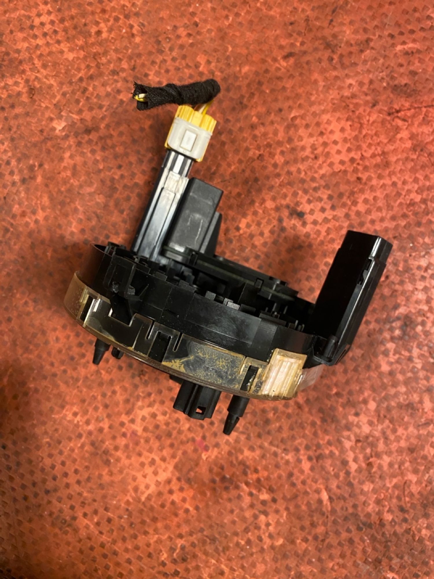 https://gcs.partsauto.market/rn-stockpro.appspot.com/thmbs/userImages/4bc412e58a1c6cab6d9447373f981aa7/part/e54db988-b9f7-470a-b5d9-d895d93c17dd_1744971938402.jpg