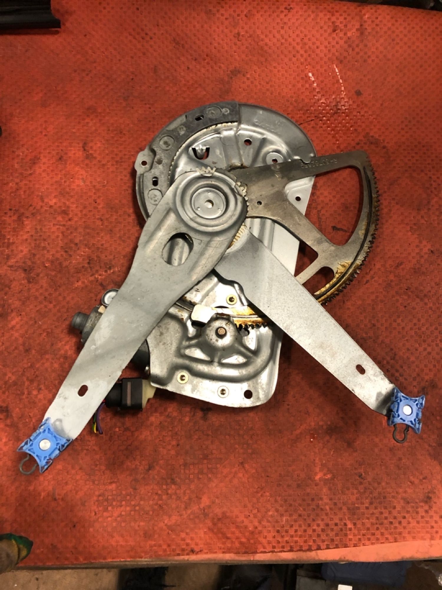 https://gcs.partsauto.market/rn-stockpro.appspot.com/thmbs/userImages/4bc412e58a1c6cab6d9447373f981aa7/part/eef6de9a-17c6-4d48-bc50-008d2060094e_1745411723837.jpg