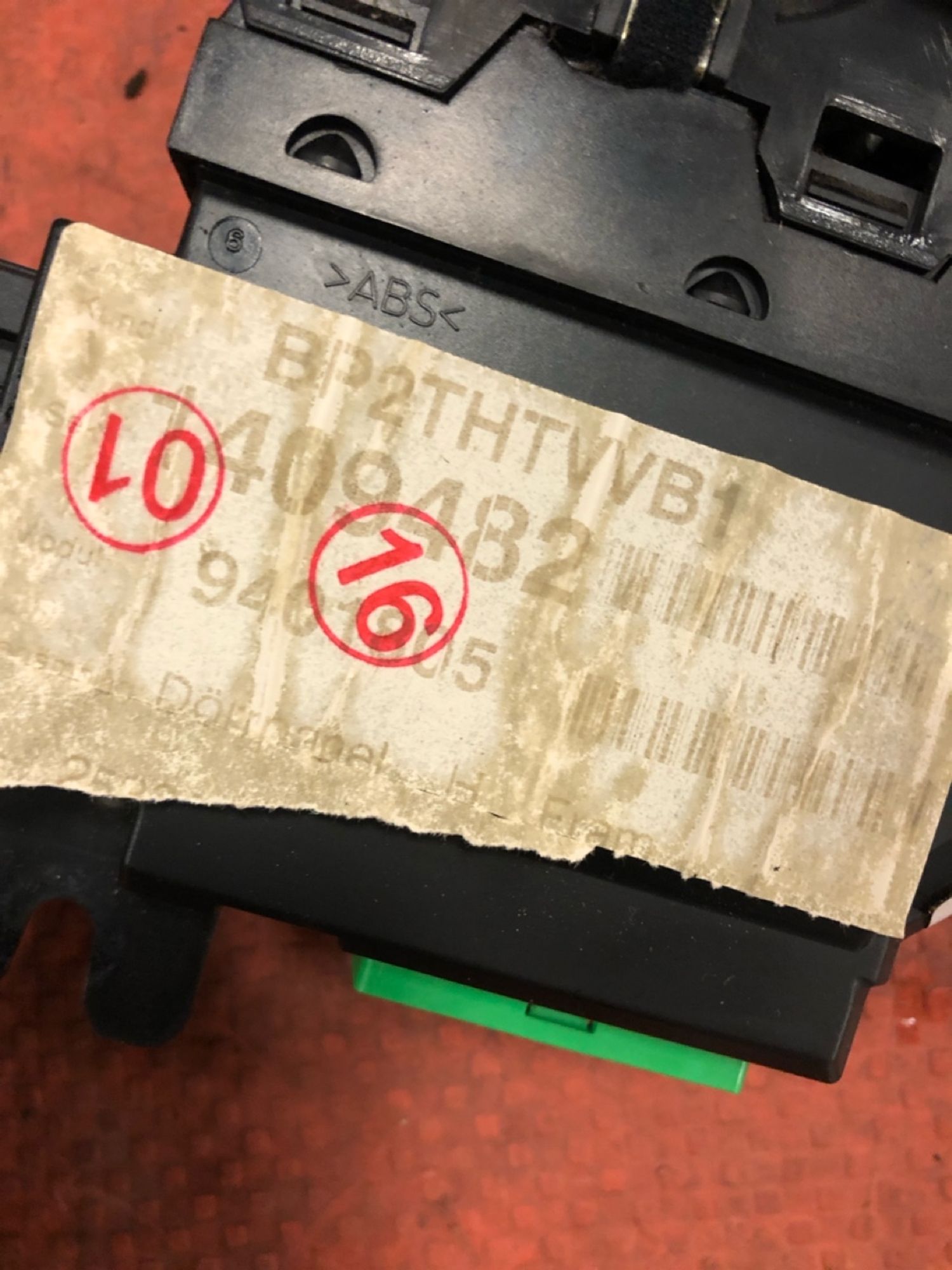 https://gcs.partsauto.market/rn-stockpro.appspot.com/thmbs/userImages/4bc412e58a1c6cab6d9447373f981aa7/part/f11a956e-c567-4f41-a25c-df7ca98a4ff5_1745411756718.jpg