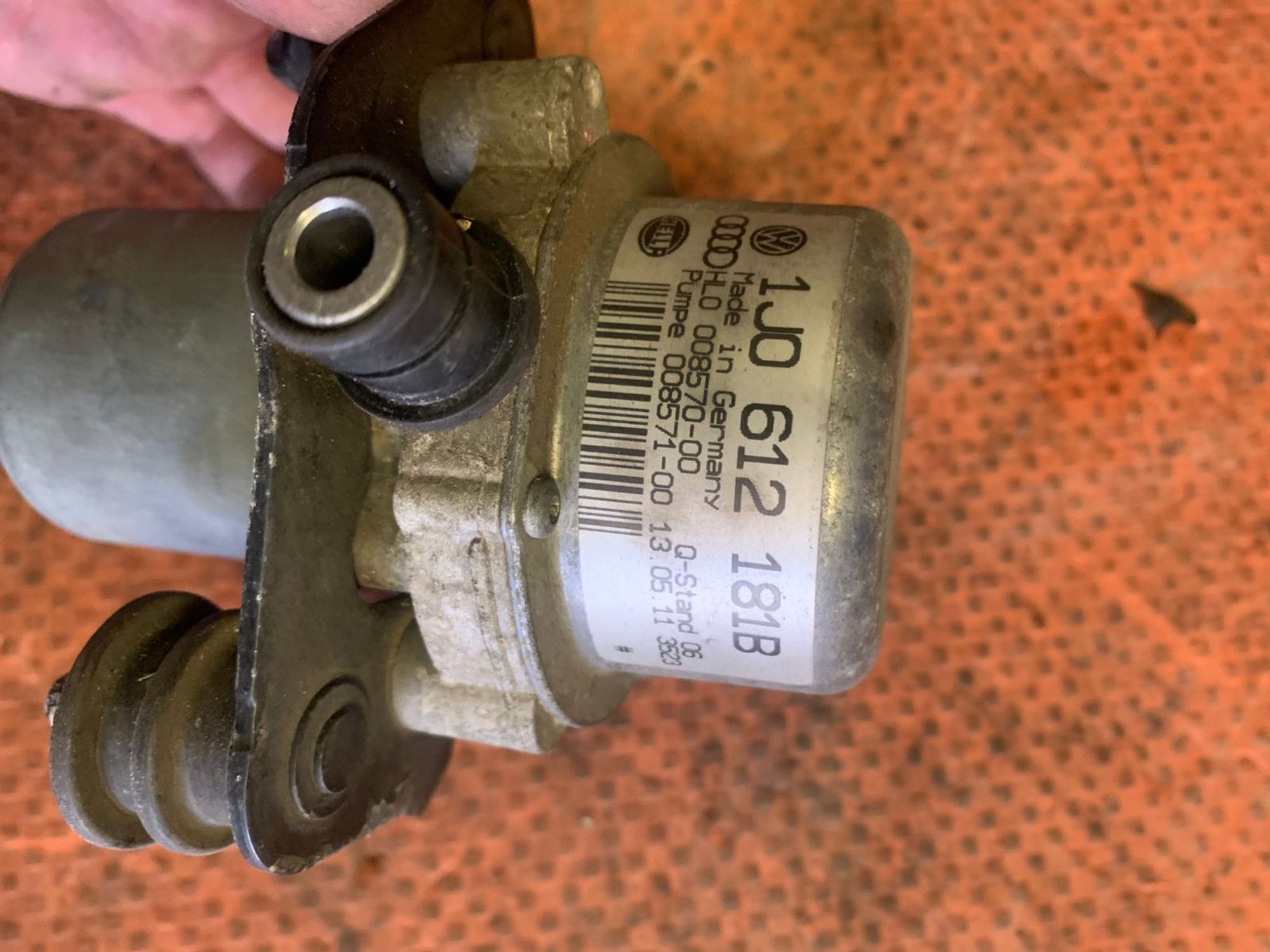 https://gcs.partsauto.market/rn-stockpro.appspot.com/thmbs/userImages/4bc412e58a1c6cab6d9447373f981aa7/part/f3f13762-2c78-452e-9c7b-140214b1ba39_1747727465649.jpg