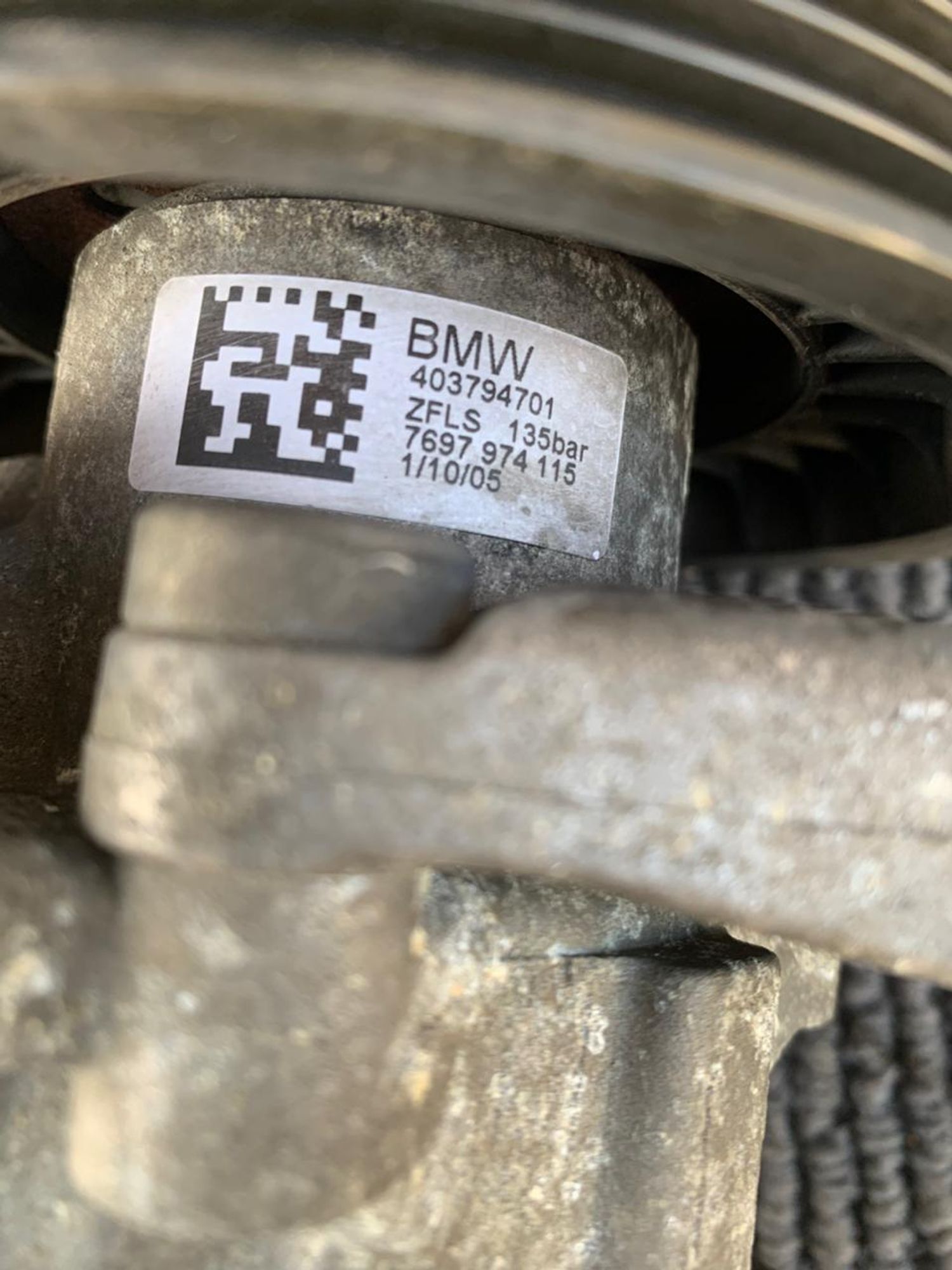 https://gcs.partsauto.market/rn-stockpro.appspot.com/thmbs/userImages/4bc412e58a1c6cab6d9447373f981aa7/part/f6a3bddb-f7b1-452e-9b4e-dbe44f3319a3_1748592123559.jpg