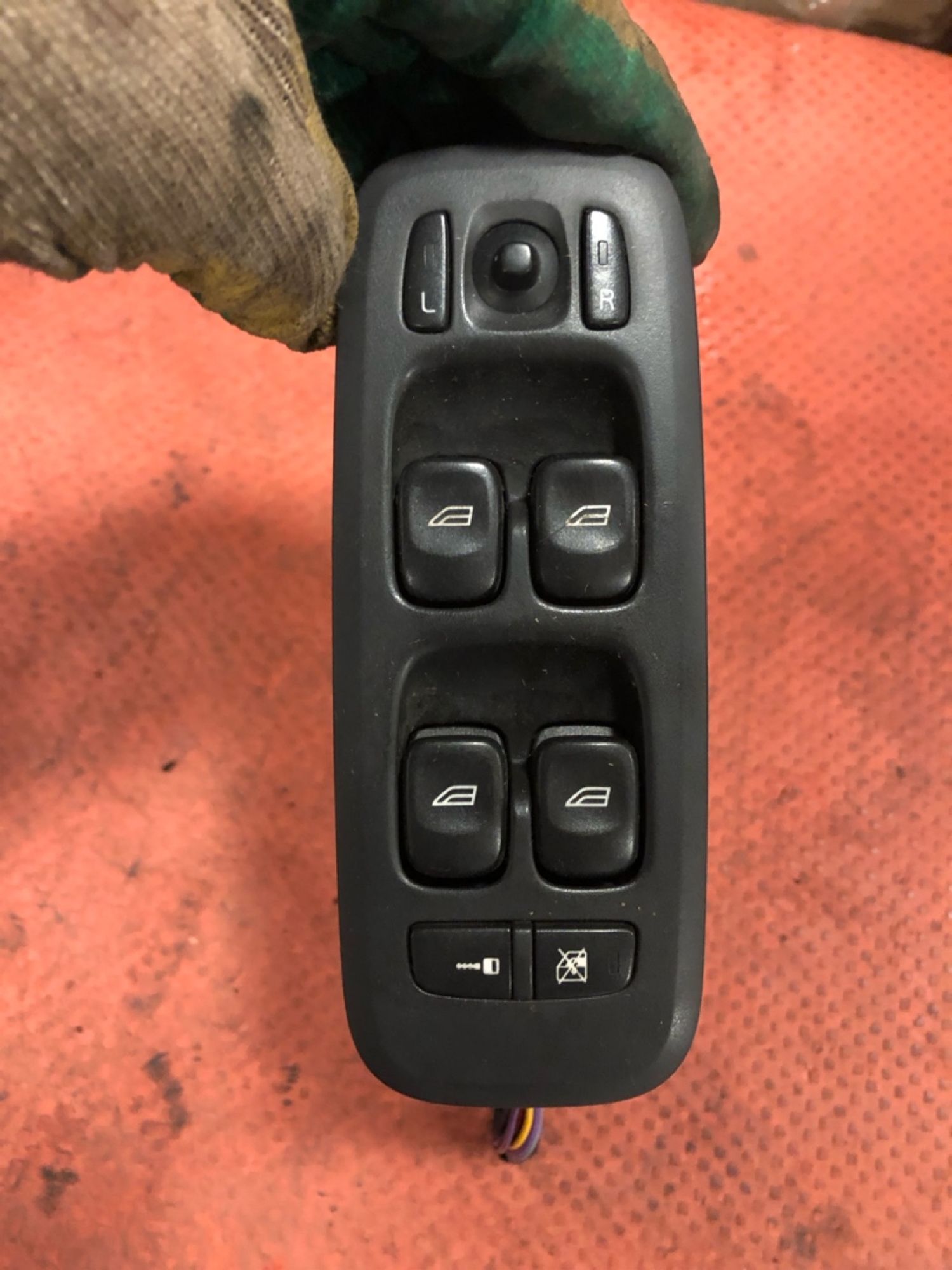 https://gcs.partsauto.market/rn-stockpro.appspot.com/thmbs/userImages/4bc412e58a1c6cab6d9447373f981aa7/part/fd7ec39c-abdd-4c9e-bf63-8fd47cd0b557_1745411737071.jpg