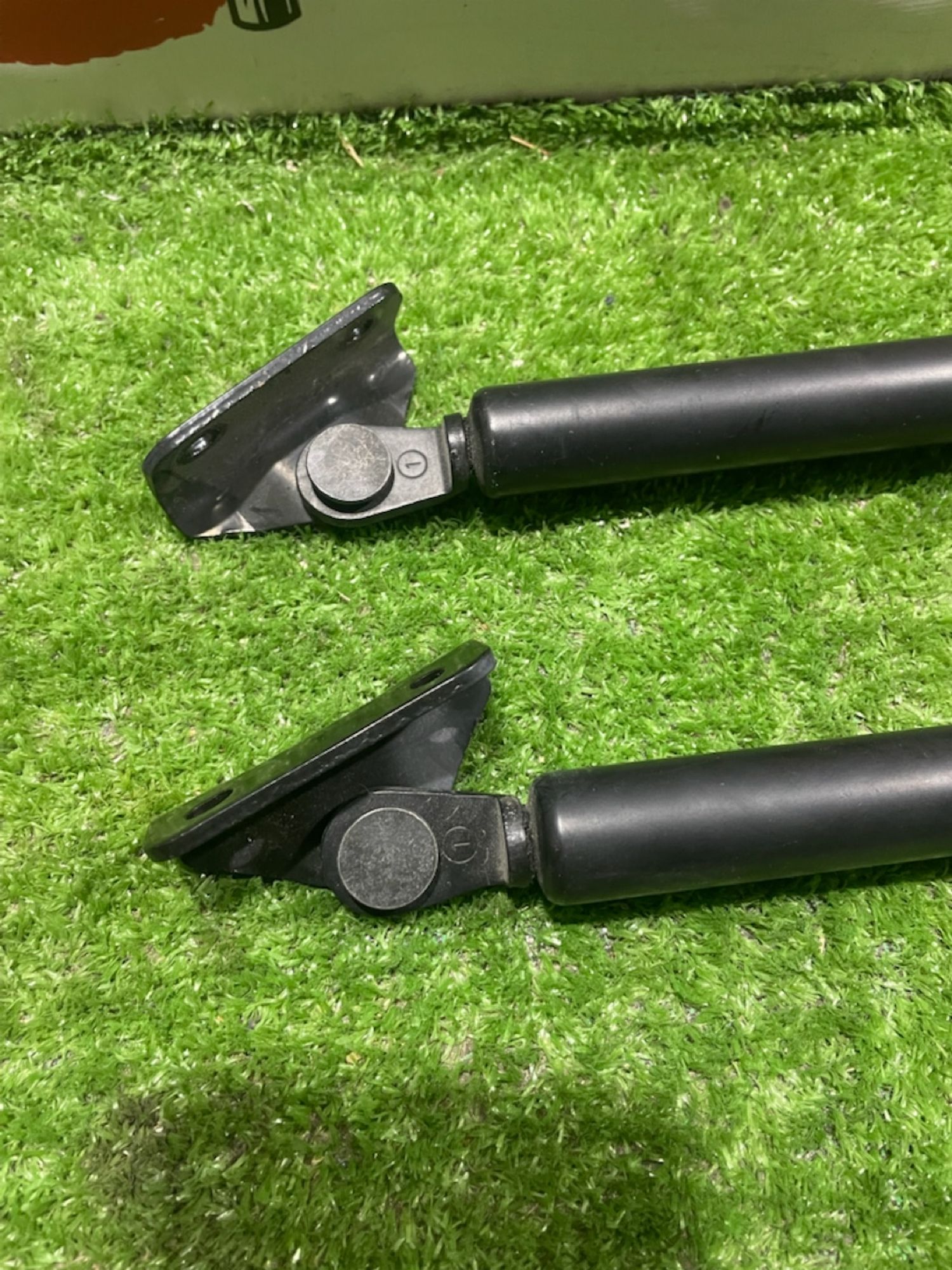 https://gcs.partsauto.market/rn-stockpro.appspot.com/thmbs/userImages/4e1bc8e8be6d12293f9f8a0ab6f3665c/part/4d495046-b791-4064-82dc-5cfaad1724de_1747052916062.jpg