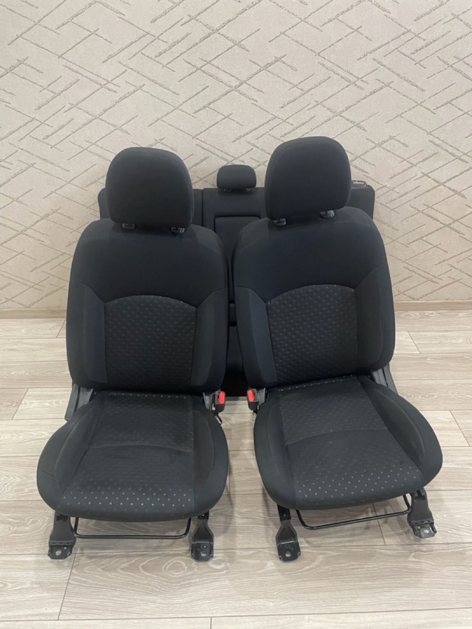 https://gcs.partsauto.market/rn-stockpro.appspot.com/thmbs/userImages/4e1bc8e8be6d12293f9f8a0ab6f3665c/part/56f3ba6a-b00e-45e1-b4a4-7b98f90be008_1747280762944.jpg