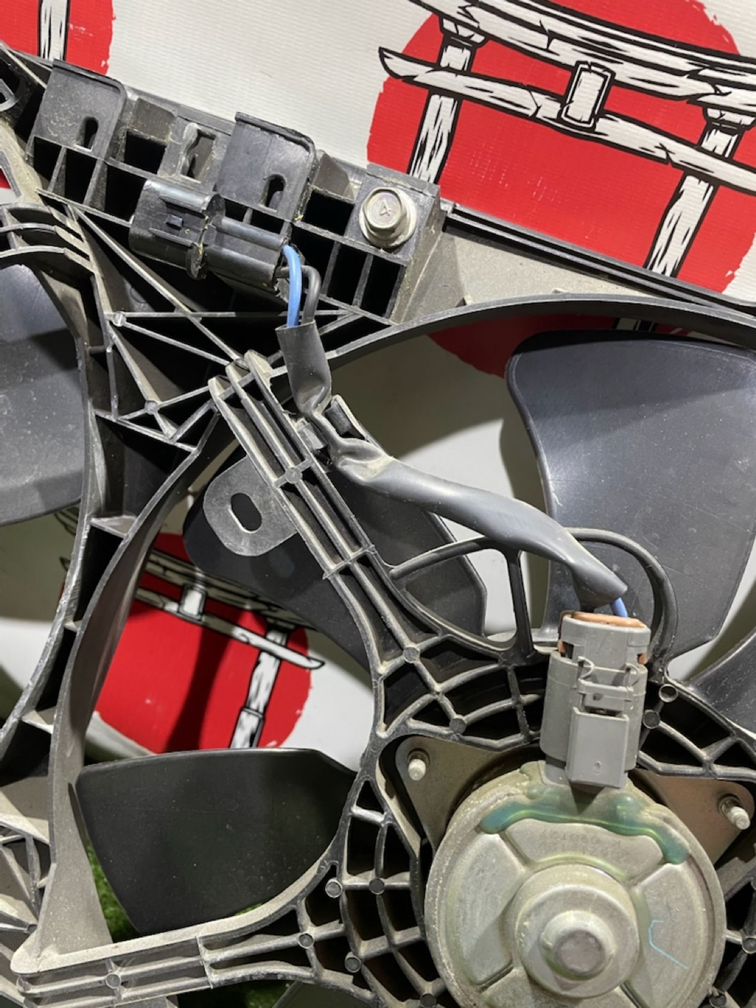 https://gcs.partsauto.market/rn-stockpro.appspot.com/thmbs/userImages/4e1bc8e8be6d12293f9f8a0ab6f3665c/part/67620063-9e1c-4336-937a-5f2af58bd7b0_1747139423360.jpg