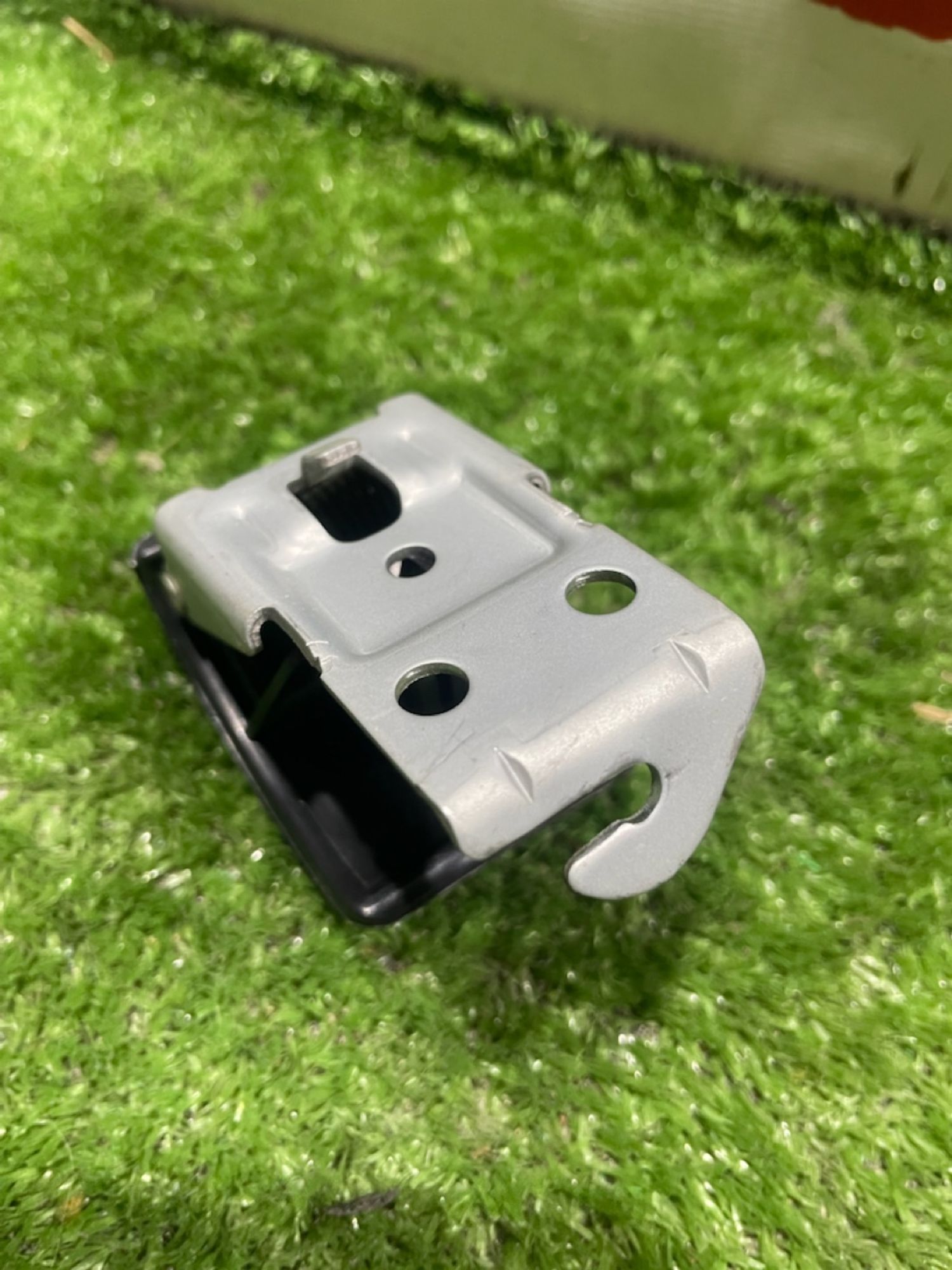 https://gcs.partsauto.market/rn-stockpro.appspot.com/thmbs/userImages/4e1bc8e8be6d12293f9f8a0ab6f3665c/part/ac17ac35-189f-455a-b026-aea1987e3354_1747054031346.jpg
