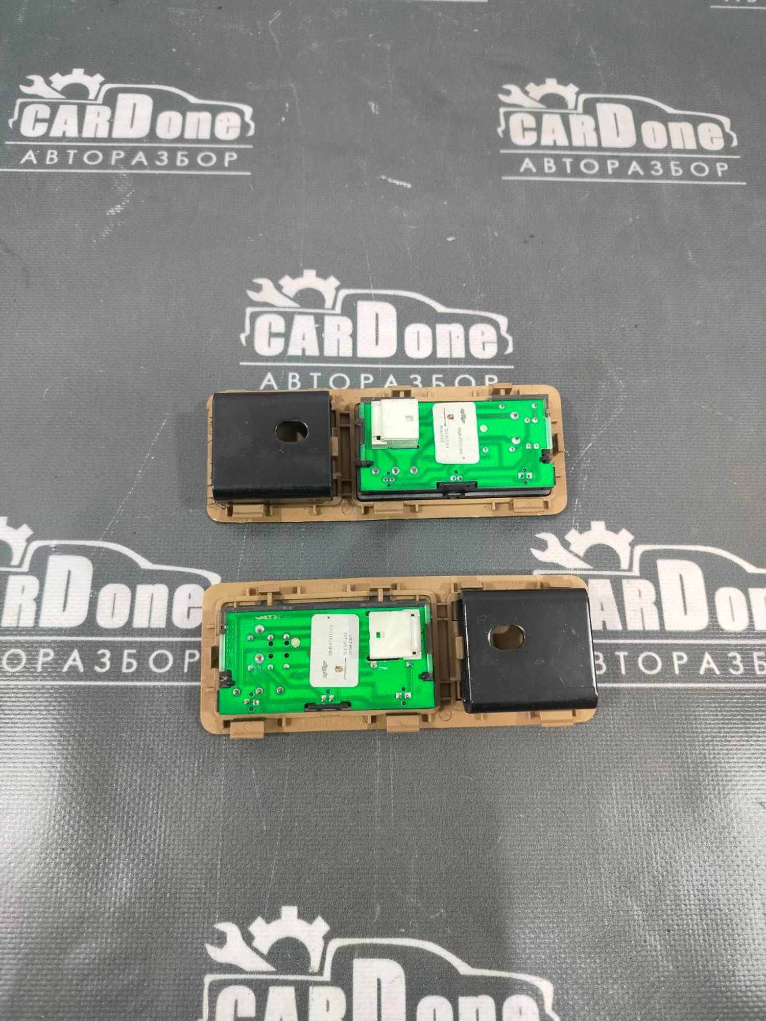 https://gcs.partsauto.market/rn-stockpro.appspot.com/thmbs/userImages/52bdfa25553bb456af71d3d2901b142b/part/820af176-2c71-478f-b1d0-b9685b2843a2_1736950346292.jpg