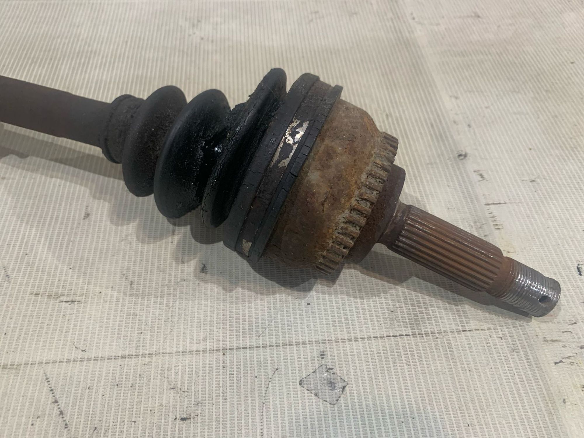 https://gcs.partsauto.market/rn-stockpro.appspot.com/thmbs/userImages/5bd9f82b295ca622c9b7c916cd62060a/part/2ebc6f2b-50c2-4a89-be7a-fd3f0983d960_1742820842405.jpg