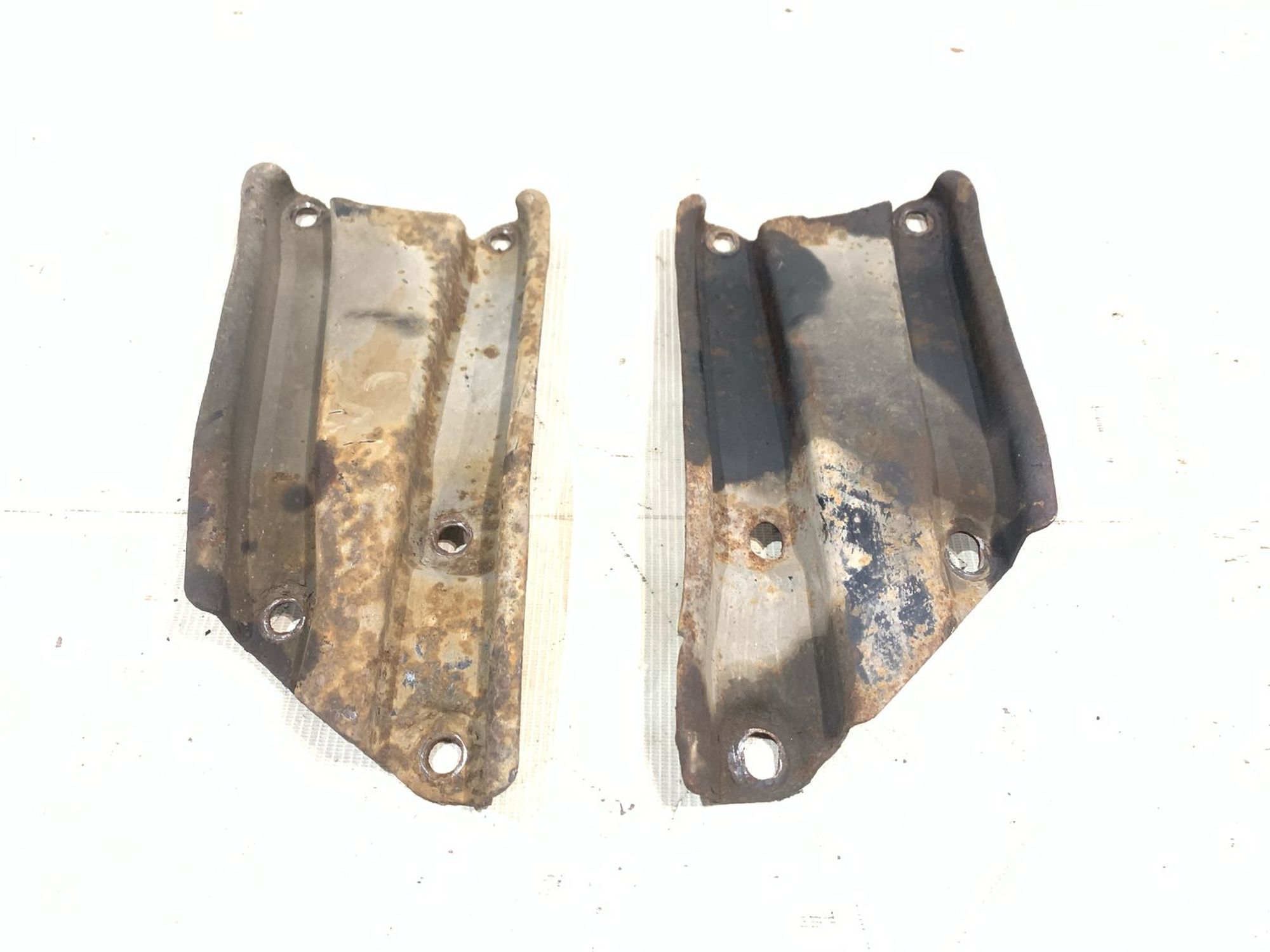 https://gcs.partsauto.market/rn-stockpro.appspot.com/thmbs/userImages/5bd9f82b295ca622c9b7c916cd62060a/part/2fd7cc8f-efe7-445b-ac30-d013efdeed7b_1741949320574.jpg