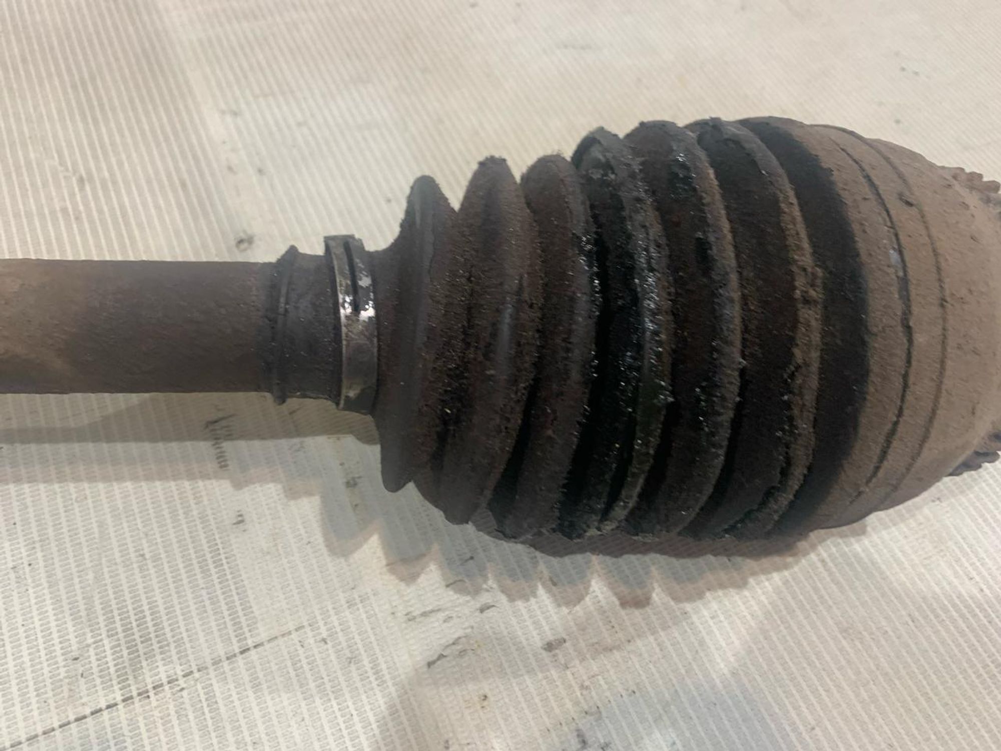 https://gcs.partsauto.market/rn-stockpro.appspot.com/thmbs/userImages/5bd9f82b295ca622c9b7c916cd62060a/part/352c3449-8411-4772-b104-41531f9313ba_1742820142505.jpg